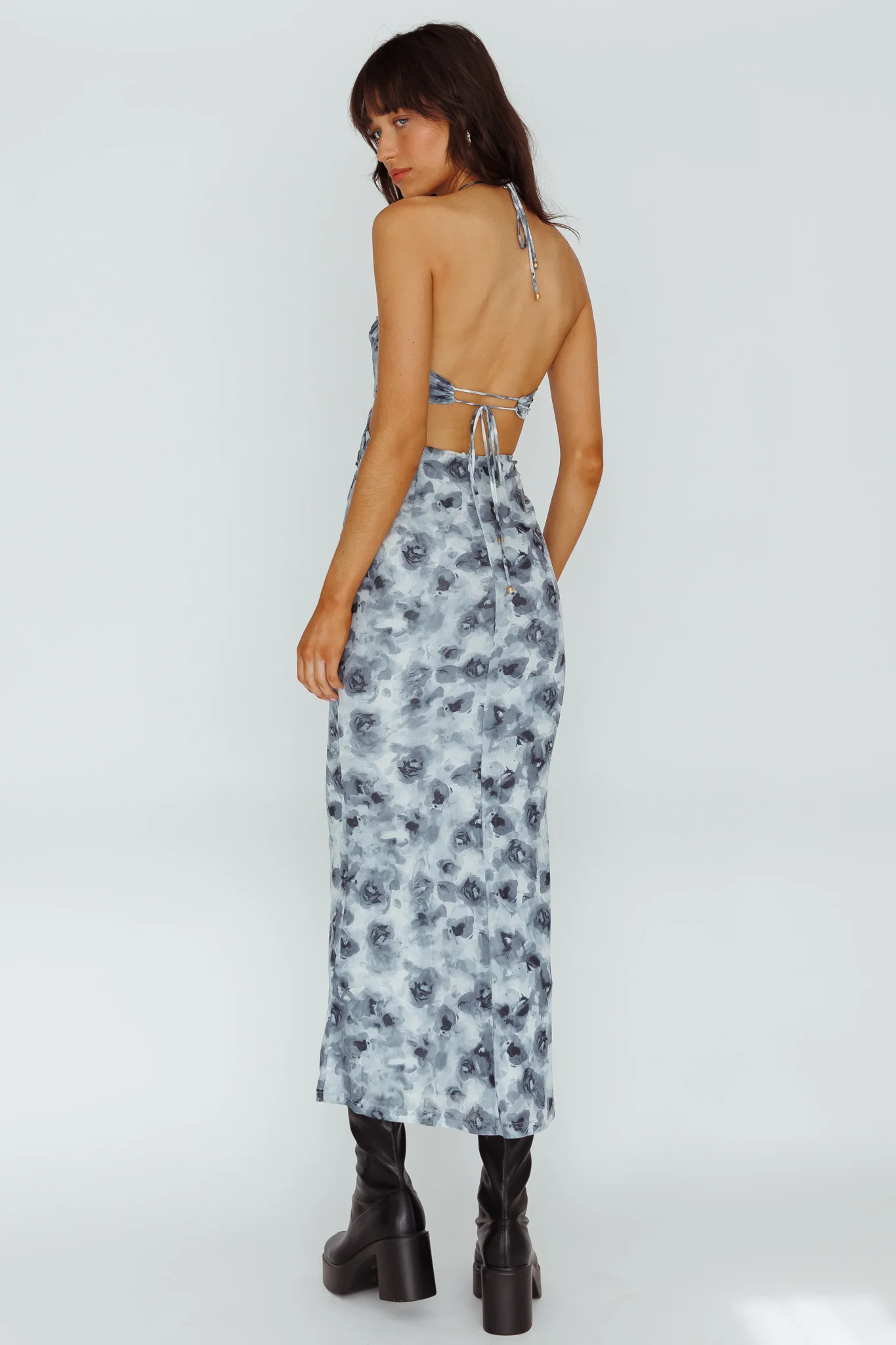 Alivia Tied Back Maxi Dress Floral Black - Sonourner