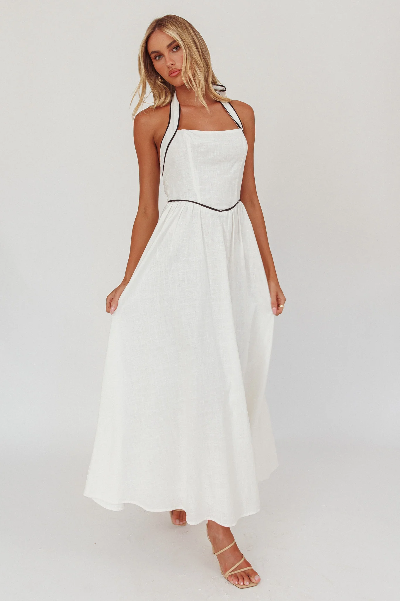 Rune Backless Maxi Dress White - Sonourner