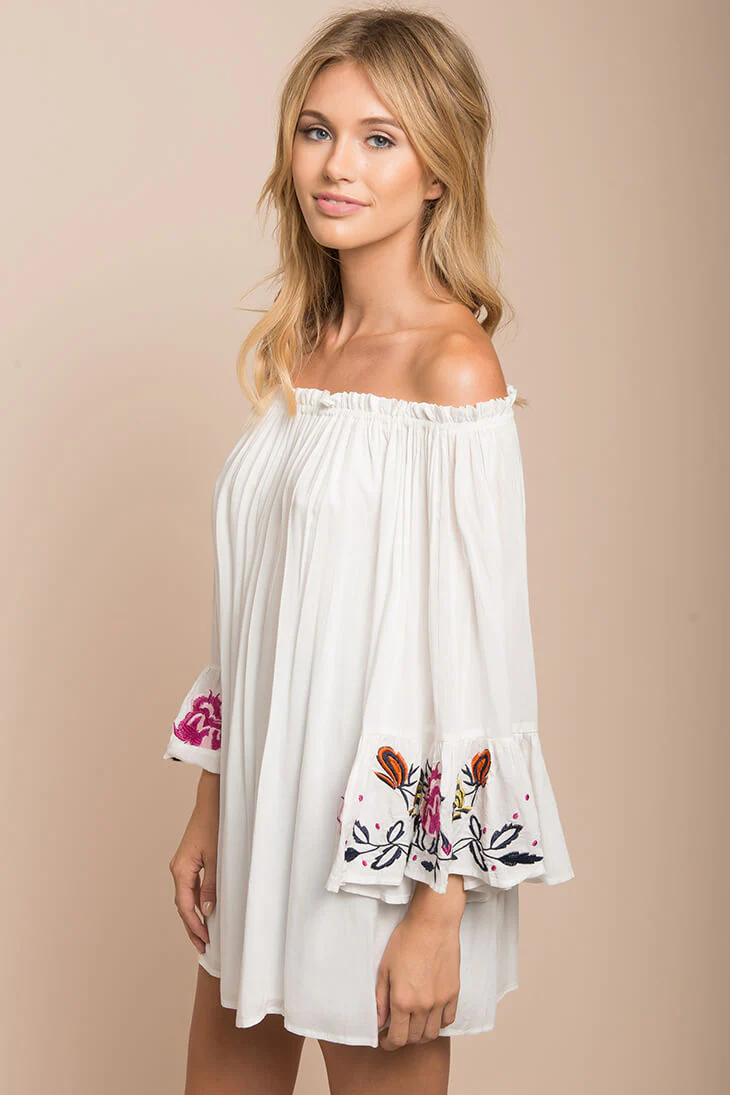 Chella Throwback Floral Tunic White - Sonourner
