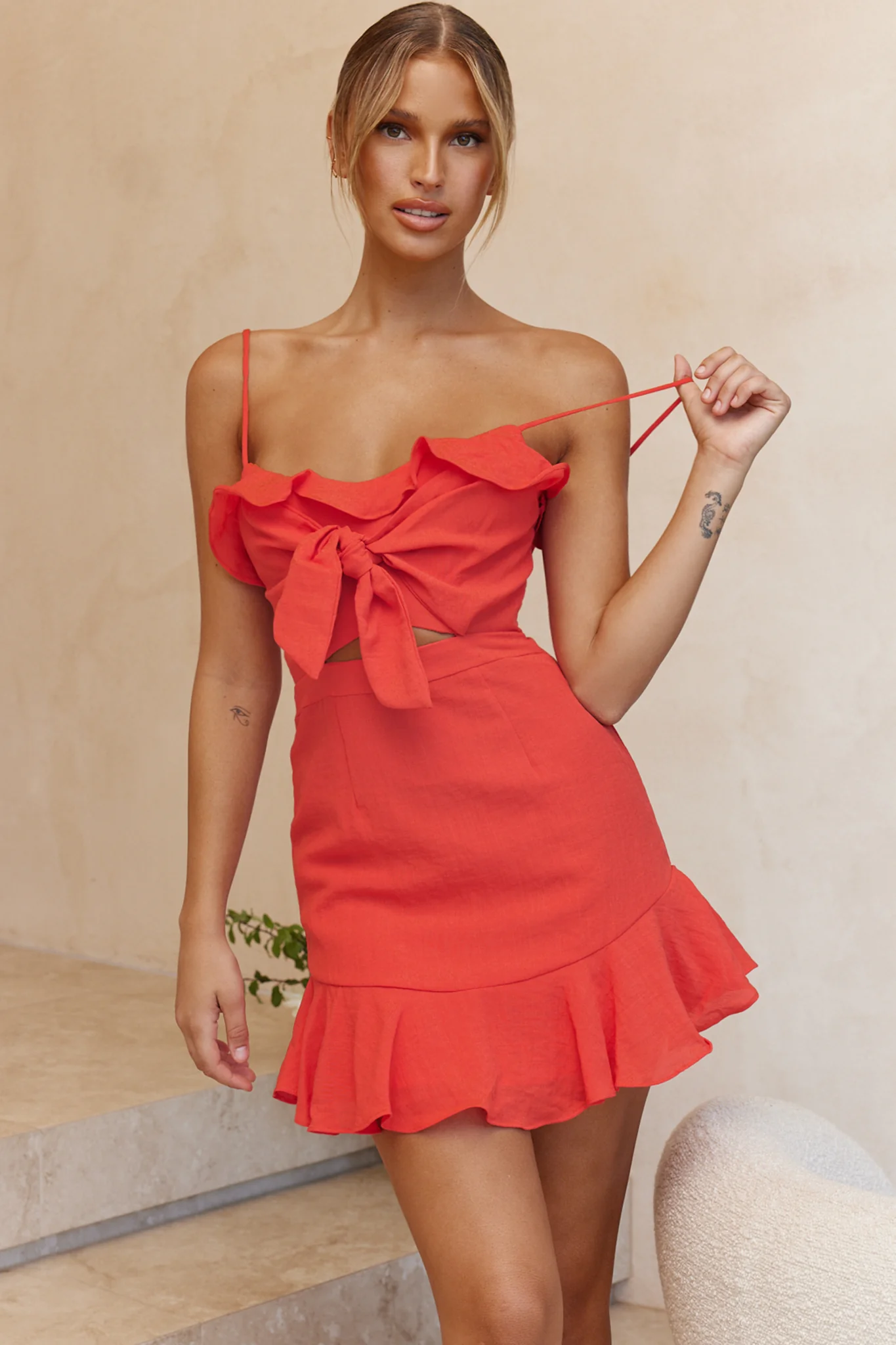 Pico Tied-Knot Bust Ruffle Dress Red - Sonourner