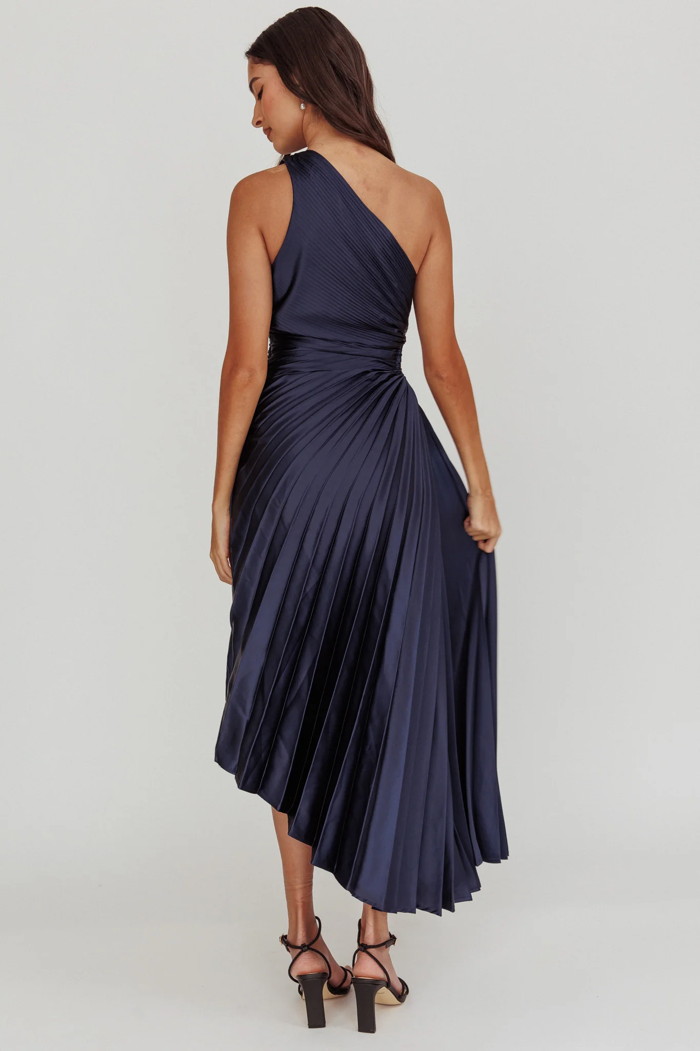 Brooklynn One-Shoulder Accordion Pleat Midi Dress Navy - Sonourner