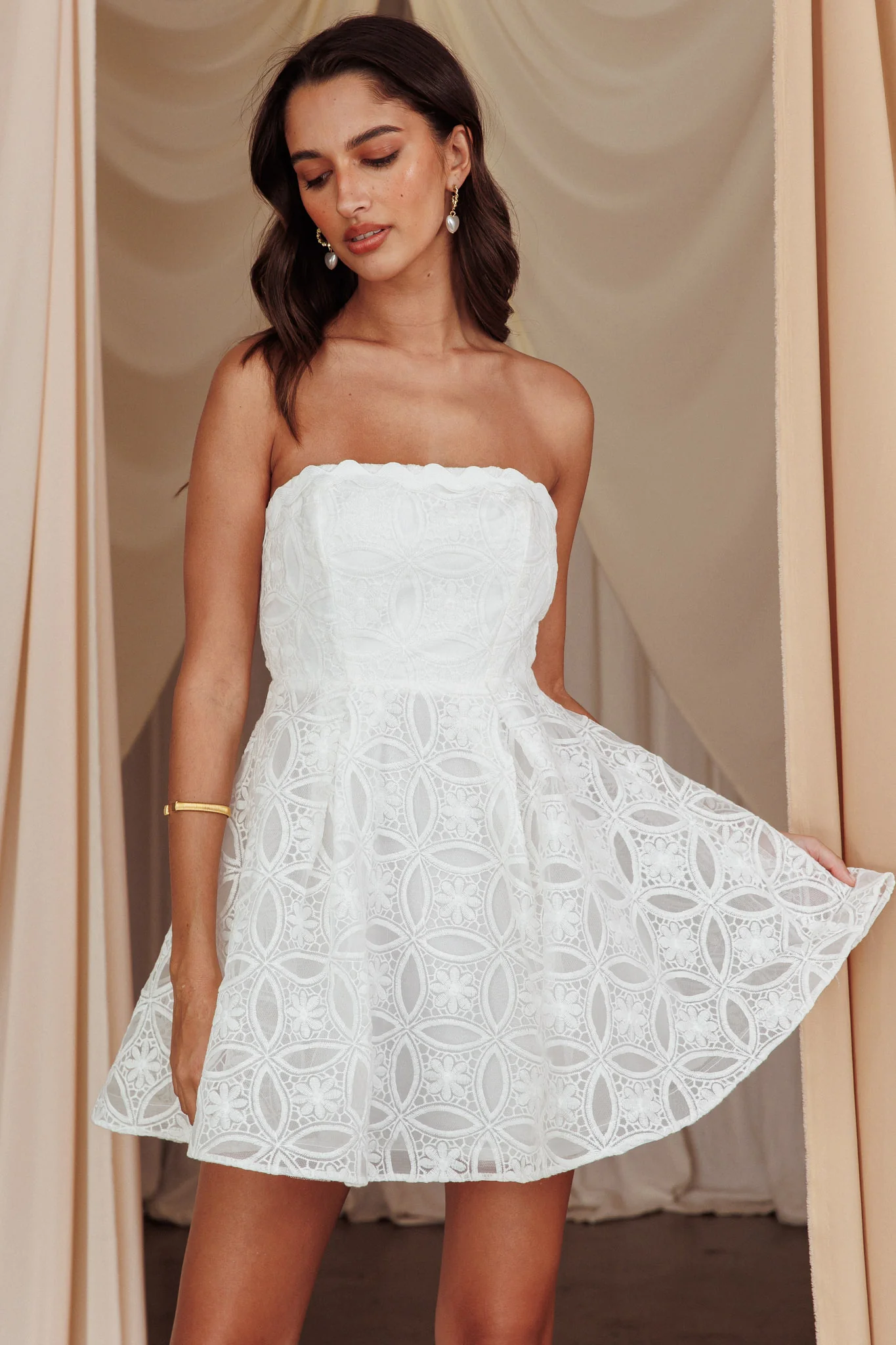 Kesenia Strapless Embroidered Mini Dress White - Sonourner