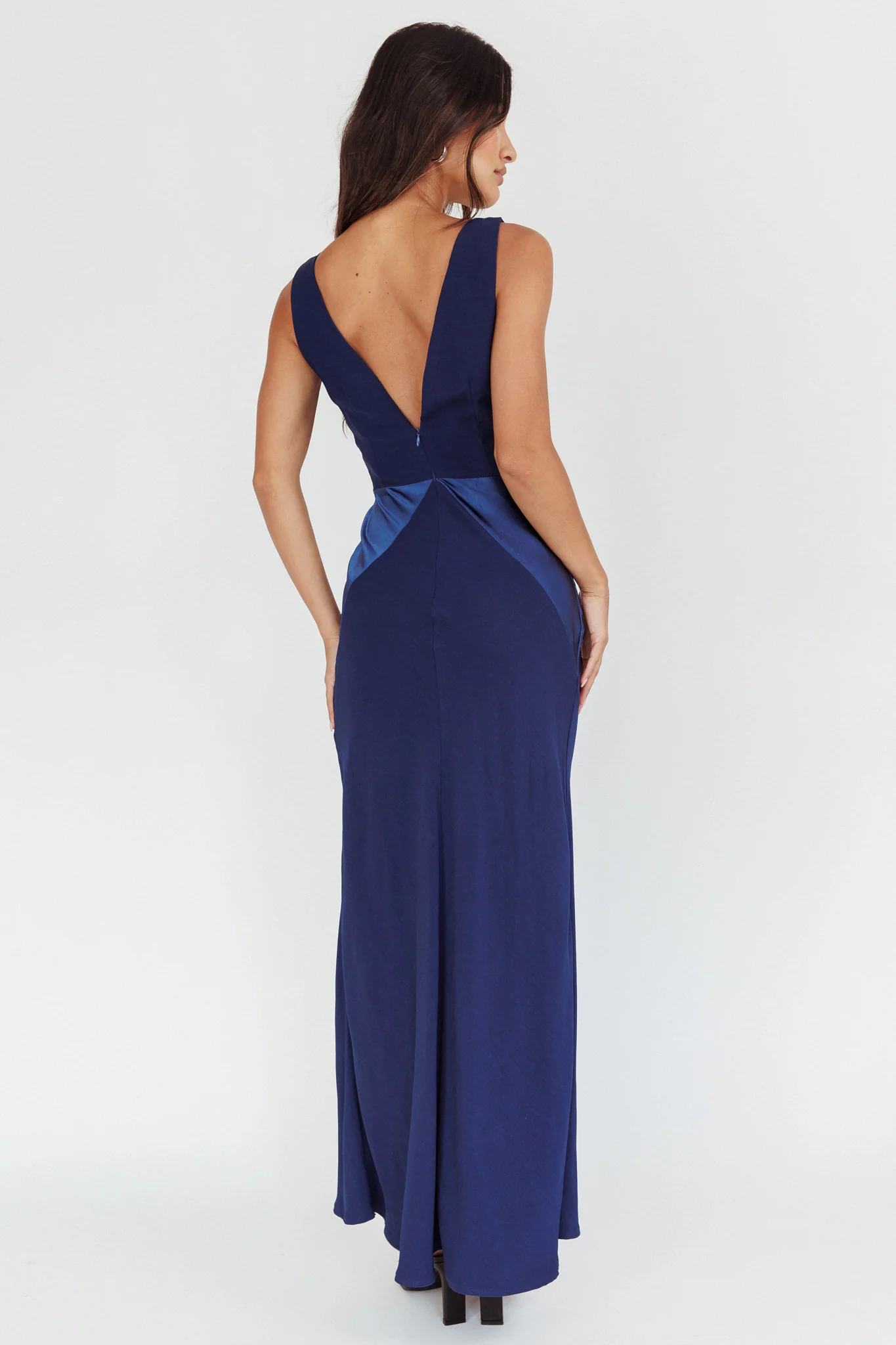 Soul Fire V-Neck Maxi Dress Navy - Sonourner