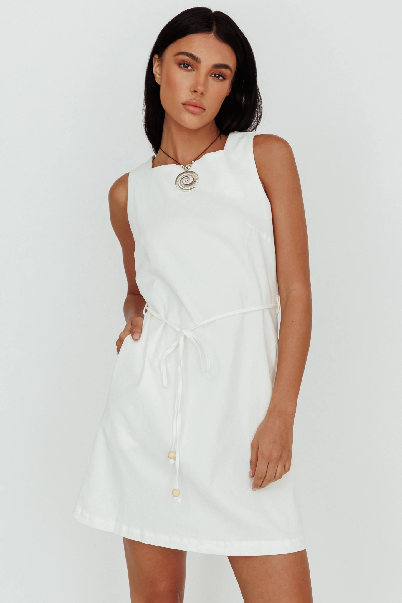 Tirzah Side Pocket Shift Dress White - Sonourner