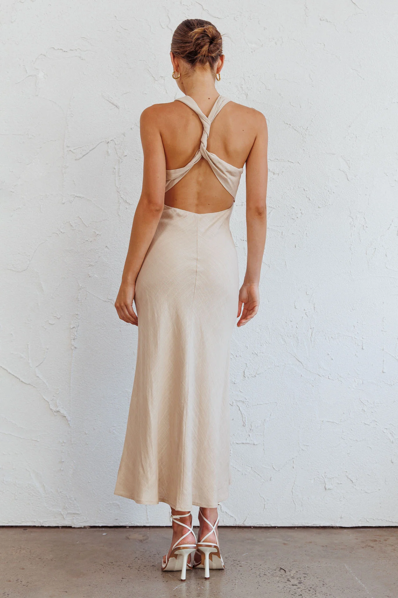 Coastal Charm Twist Back Maxi Dress Oat - Sonourner