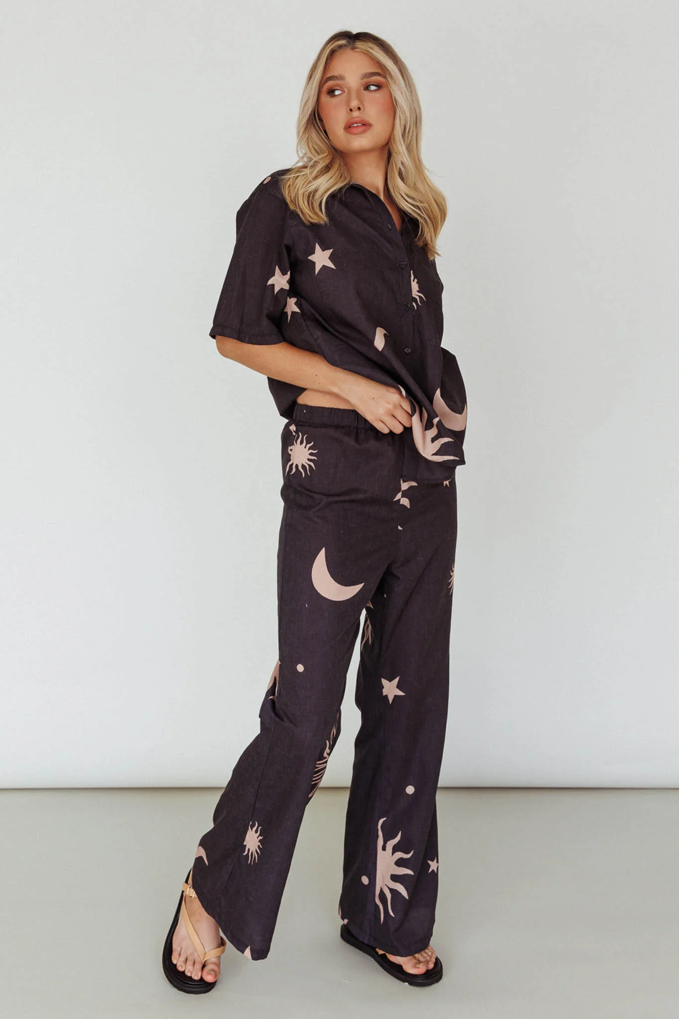 Just A Hunch Pants Sun Moon Black - Sonourner