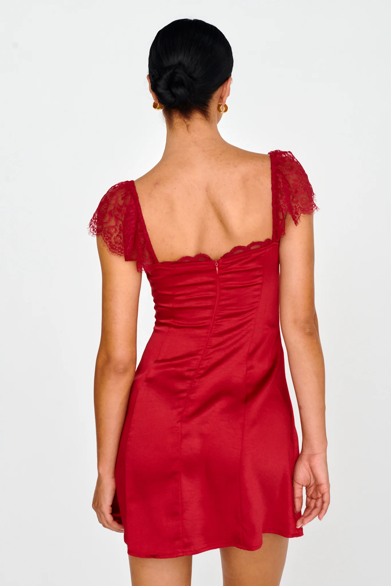 Invites Only Lace Shoulder Mini Dress Red - Sonourner