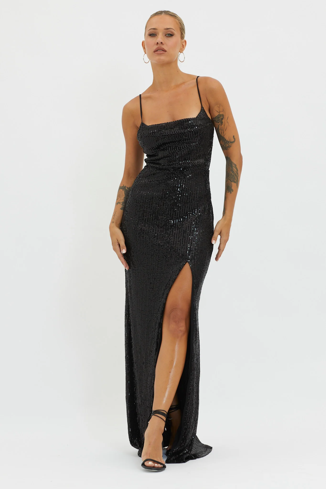 Kerene Spit Sequin Maxi Dress Black - Sonourner