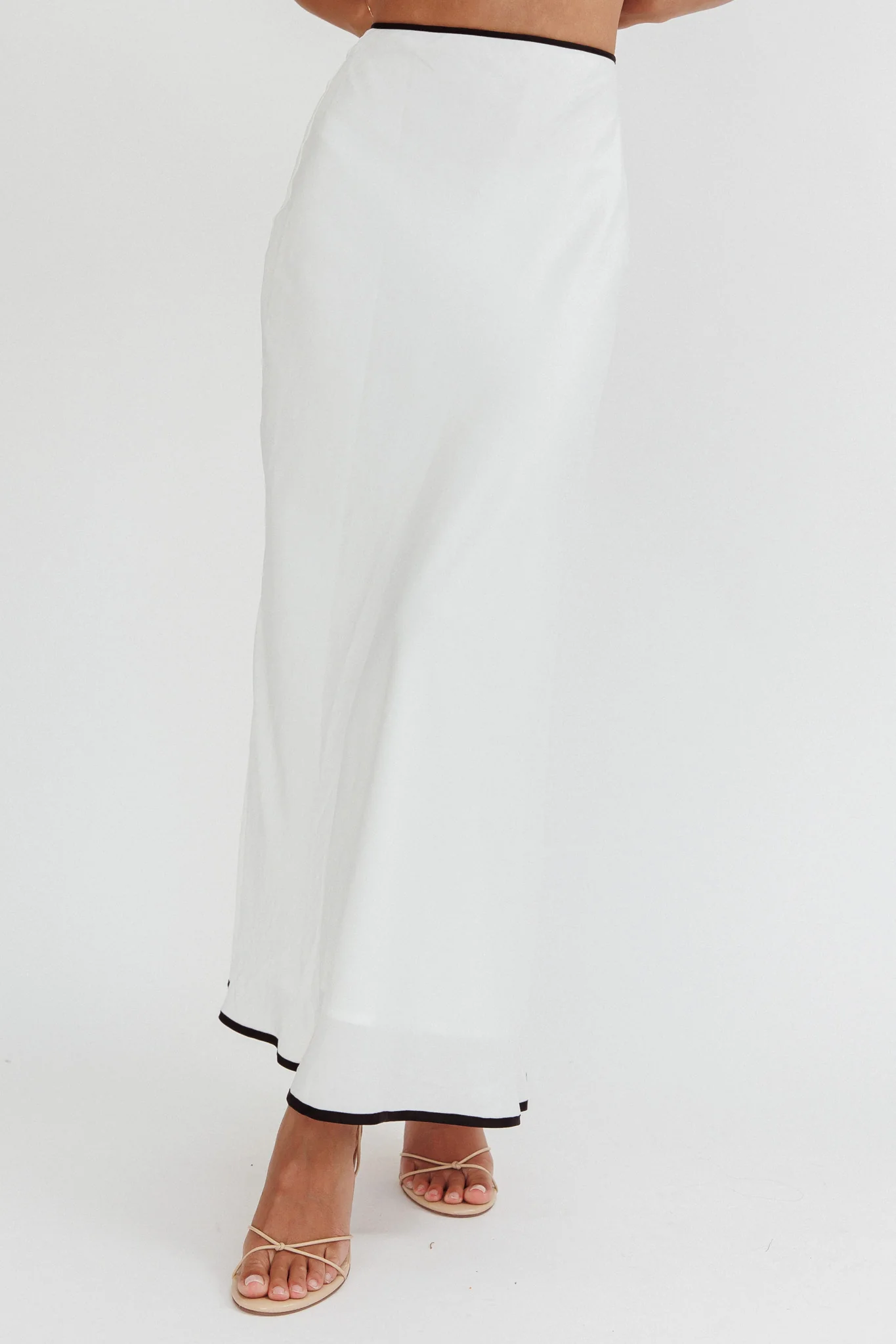 Only One Contrast Trim Maxi Skirt White - Sonourner