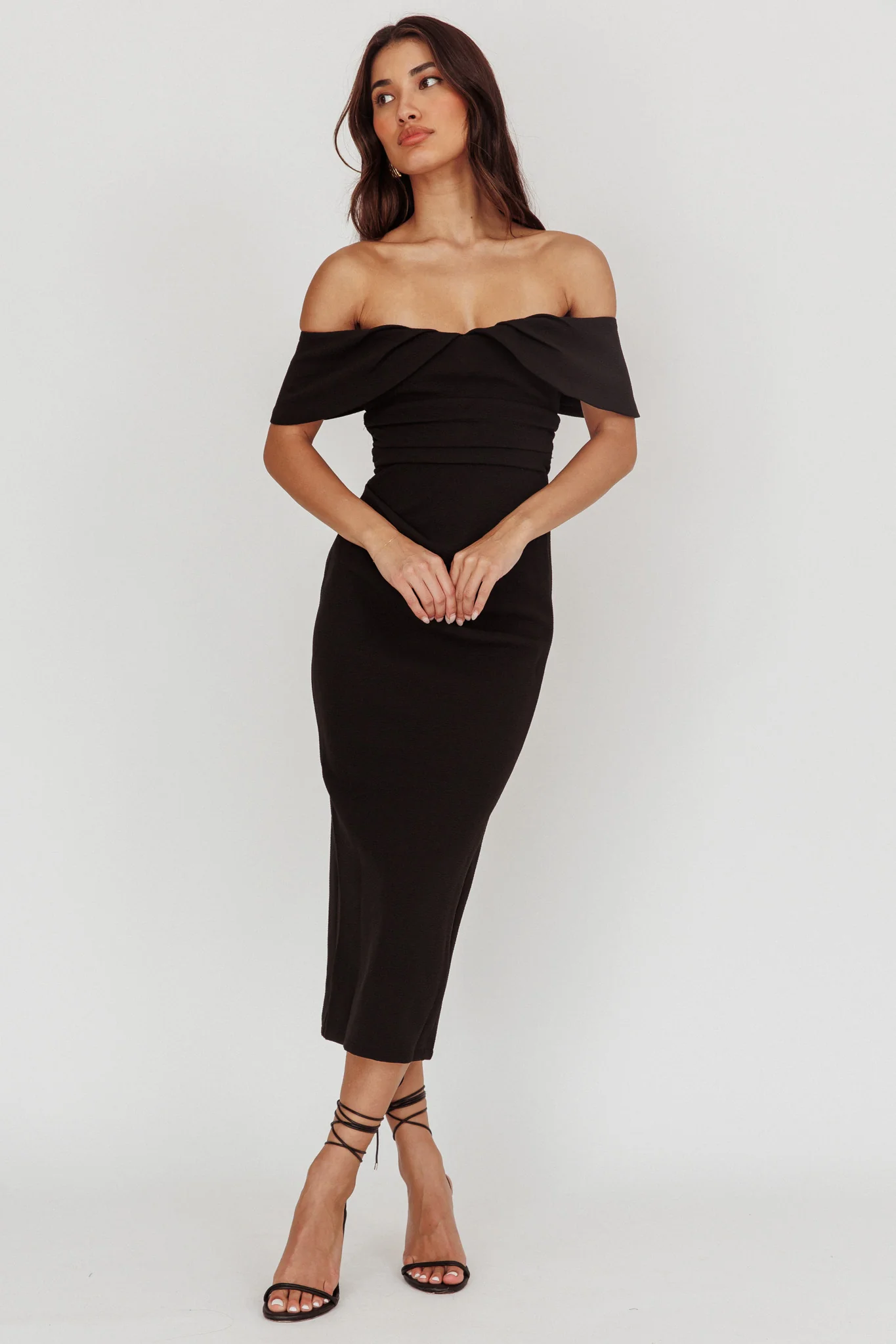 Lillianne Off-Shoulder Midi Dress Black - Sonourner