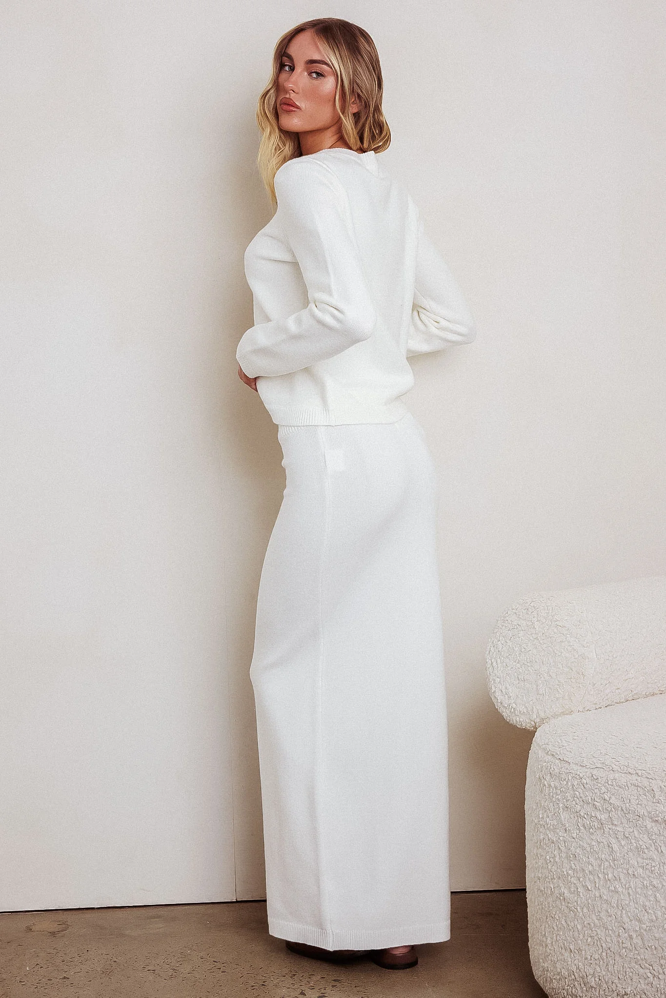 Autumn Breeze Knit Maxi Skirt Off White - Sonourner