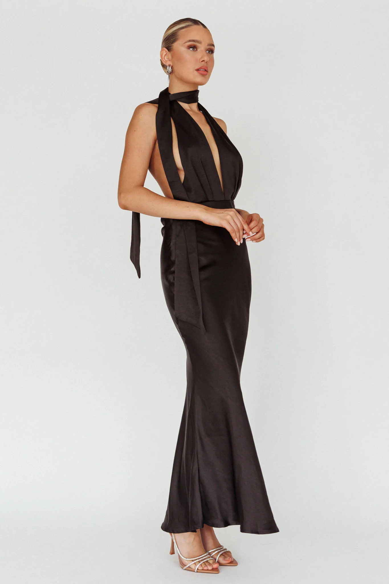 Italia Azure Halterneck Maxi Dress Black - Sonourner