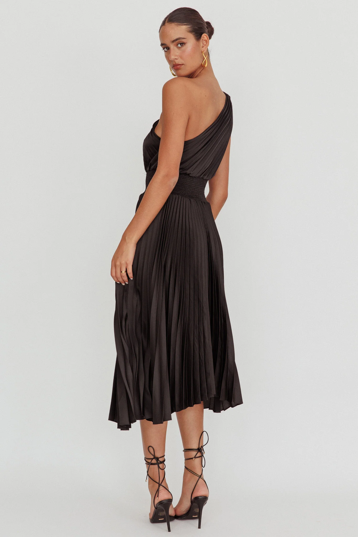Calissa One Shoulder Pleated Midi Dress Black - Sonourner