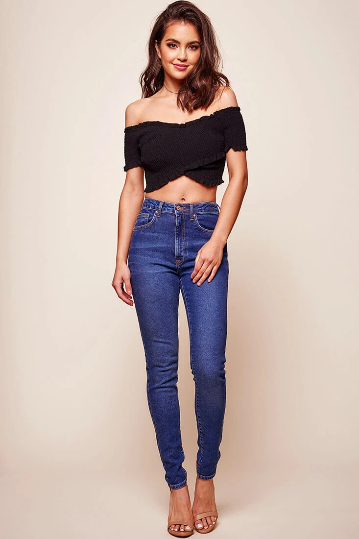 Tamieka Crossover Crop Top Black - Sonourner