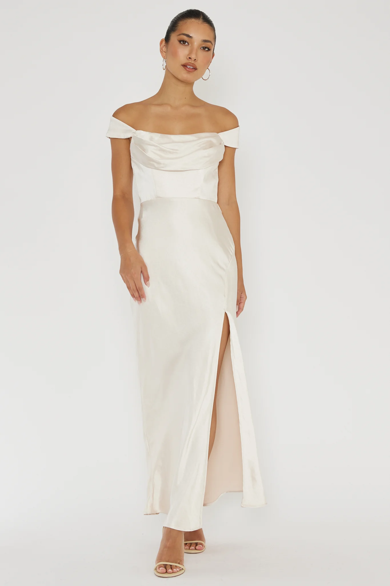 Lucinda Off-Shoulder V-Back Dress Champagne - Sonourner