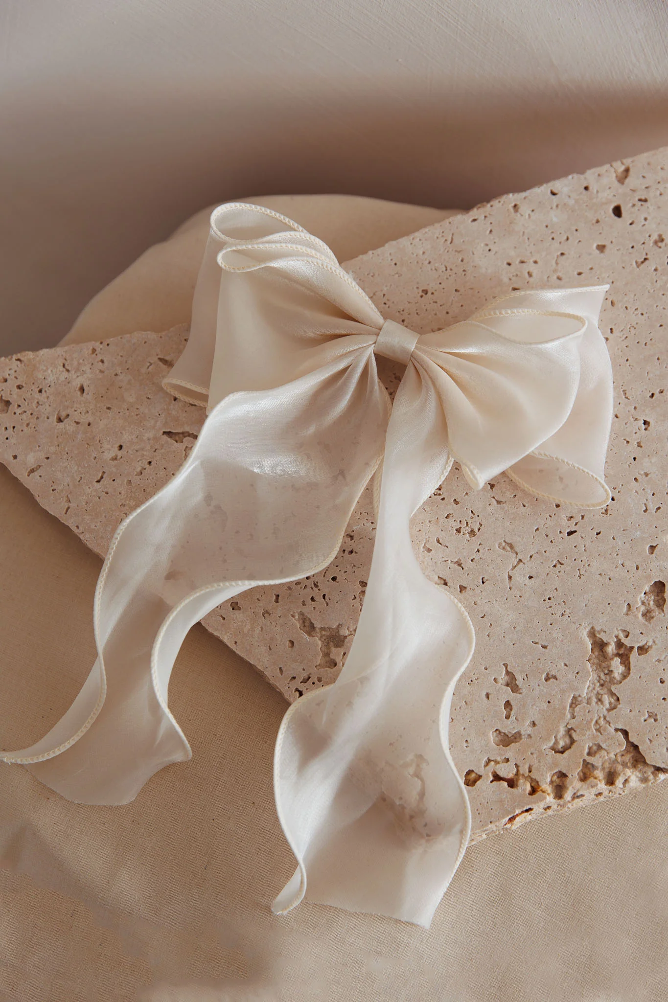 Misty Chiffon Bow Hairclip Champagne - Sonourner