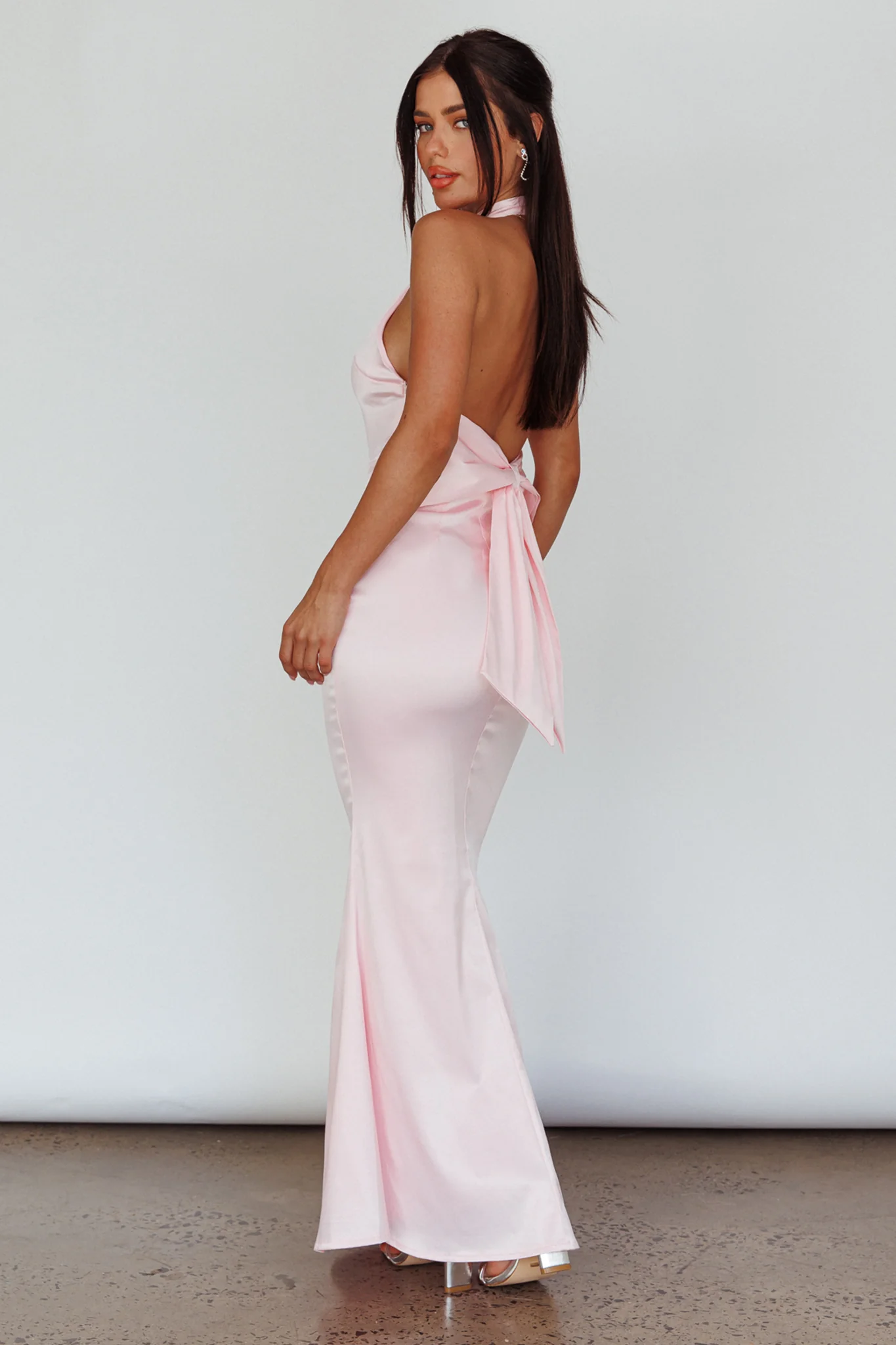 Fifth Avenue Bow Back Maxi Dress Baby Pink - Sonourner