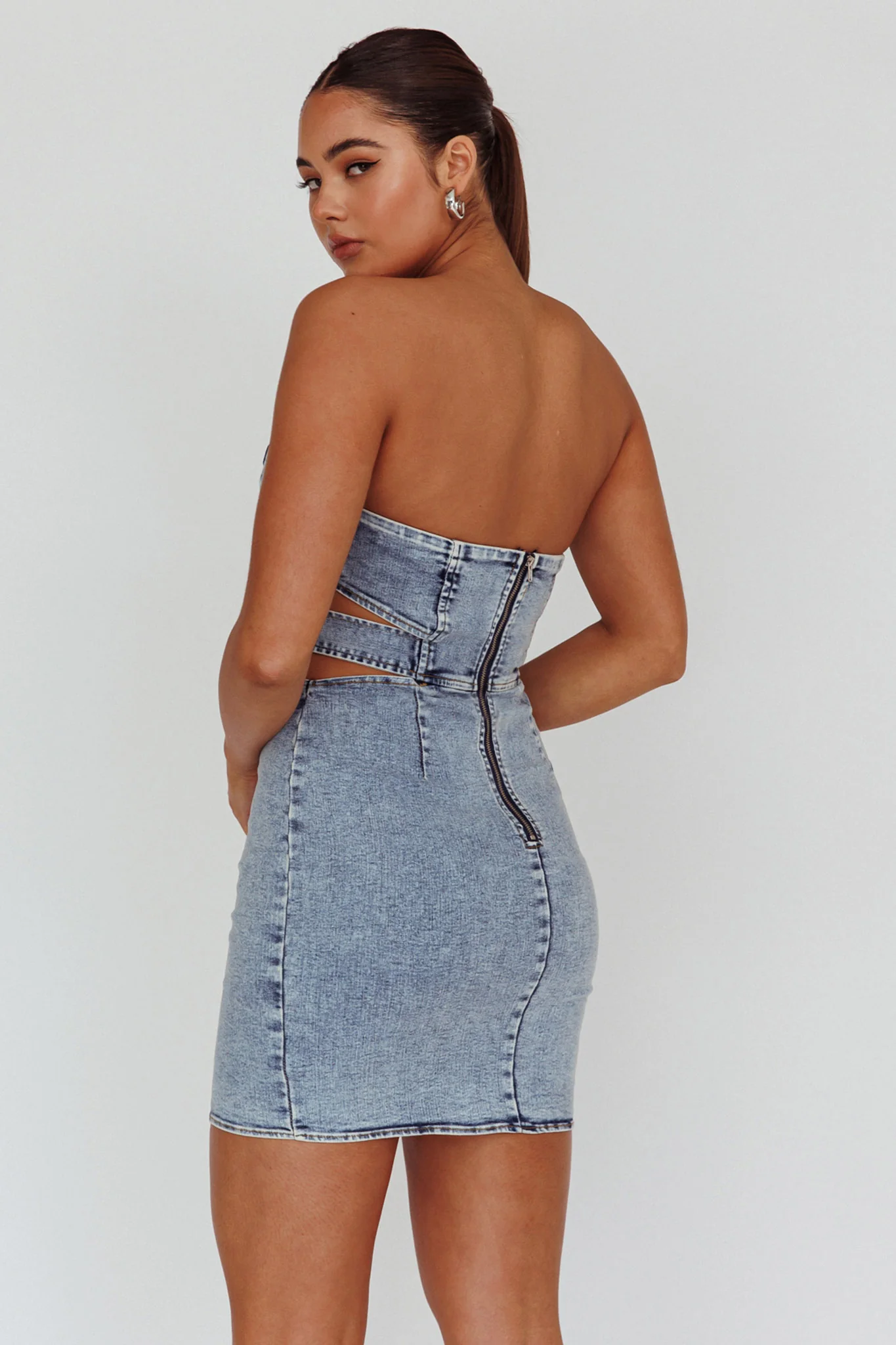 Jett Buckle Waist Mini Dress Denim Blue - Sonourner