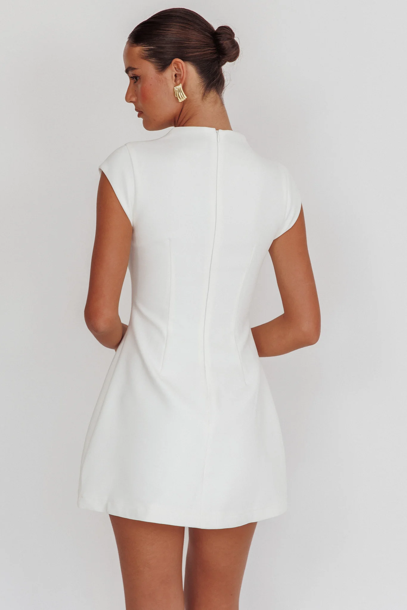 Aristos Cap Sleeve Mini Dress Off White - Sonourner