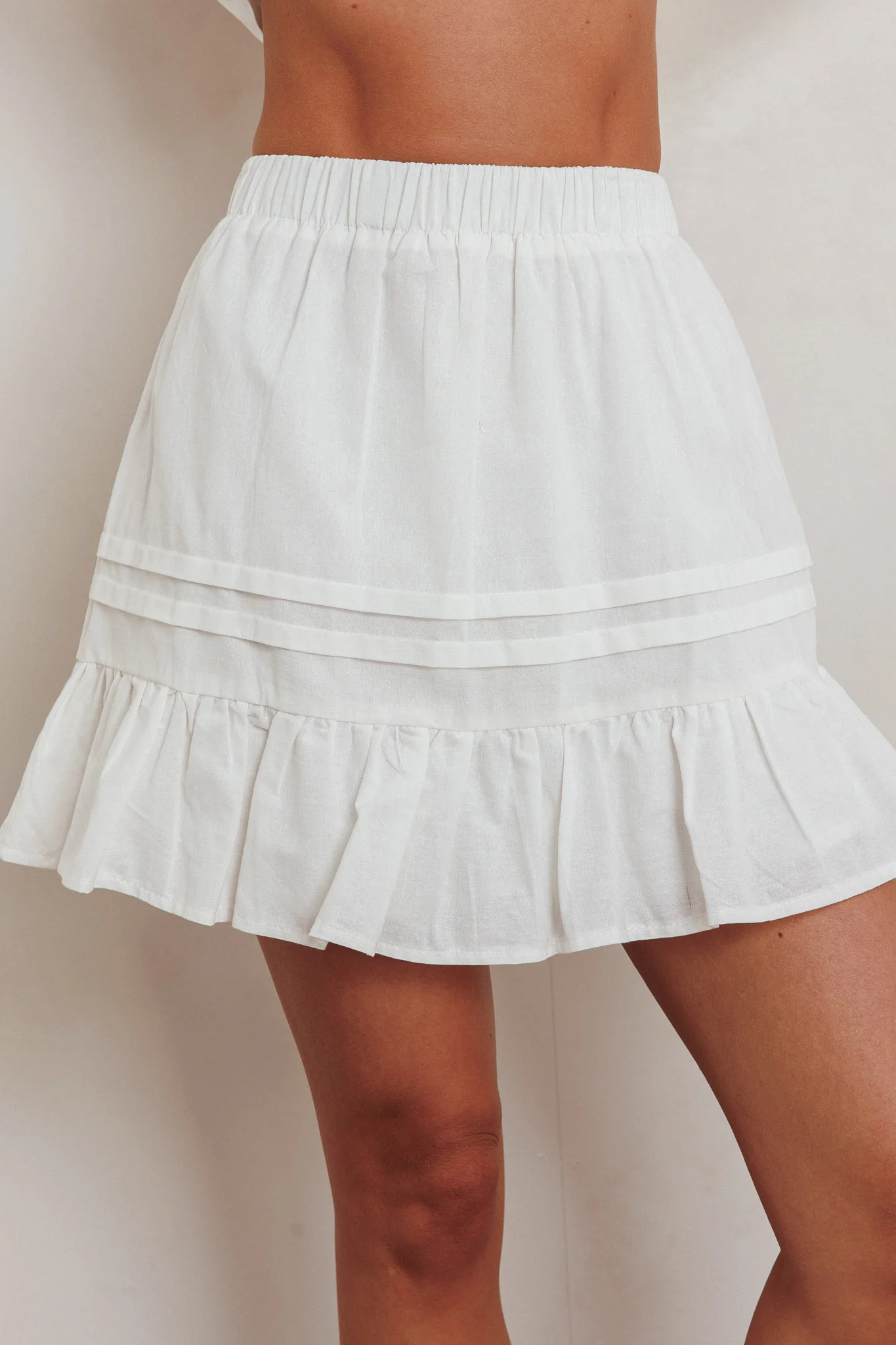 Danessa Frill Hem Pintuck Skirt White - Sonourner