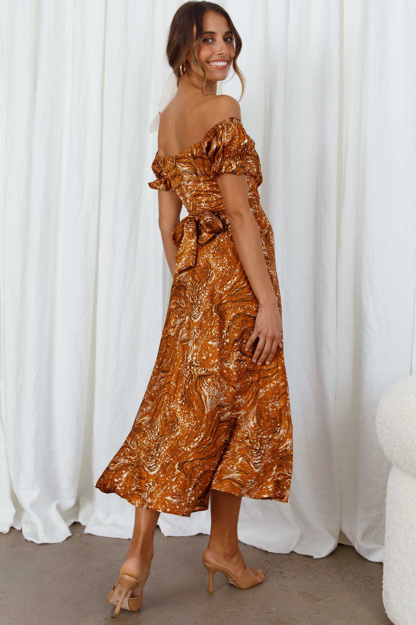 Linka Off-Shoulder Tie Back Midi Dress Marbled Print Mustard - Sonourner