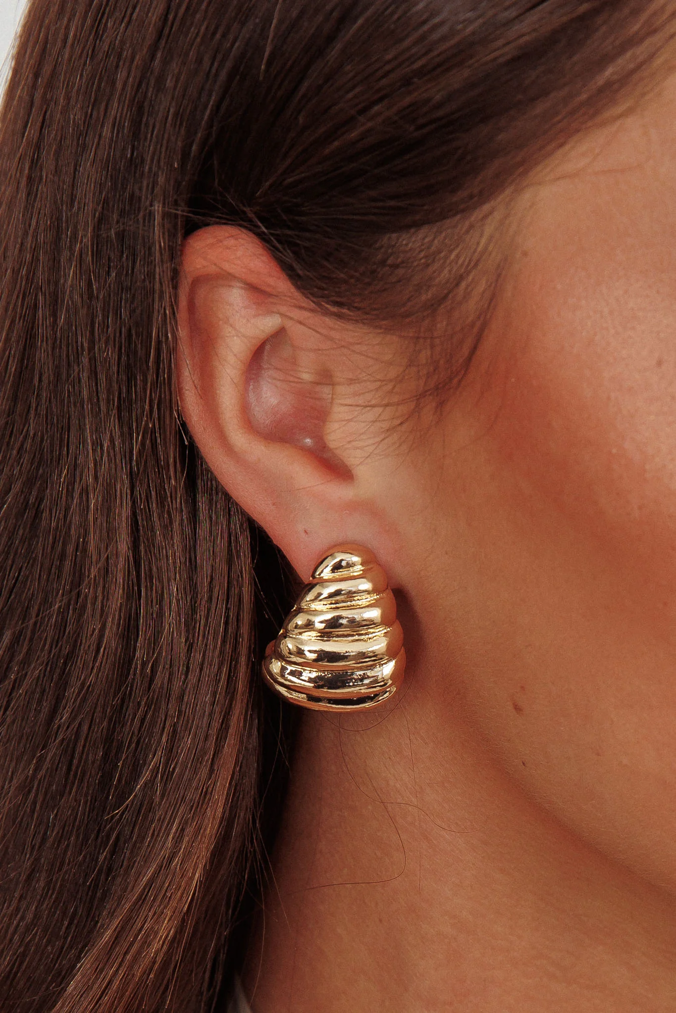 Lune Ridged Croissant Earrings Gold - Sonourner