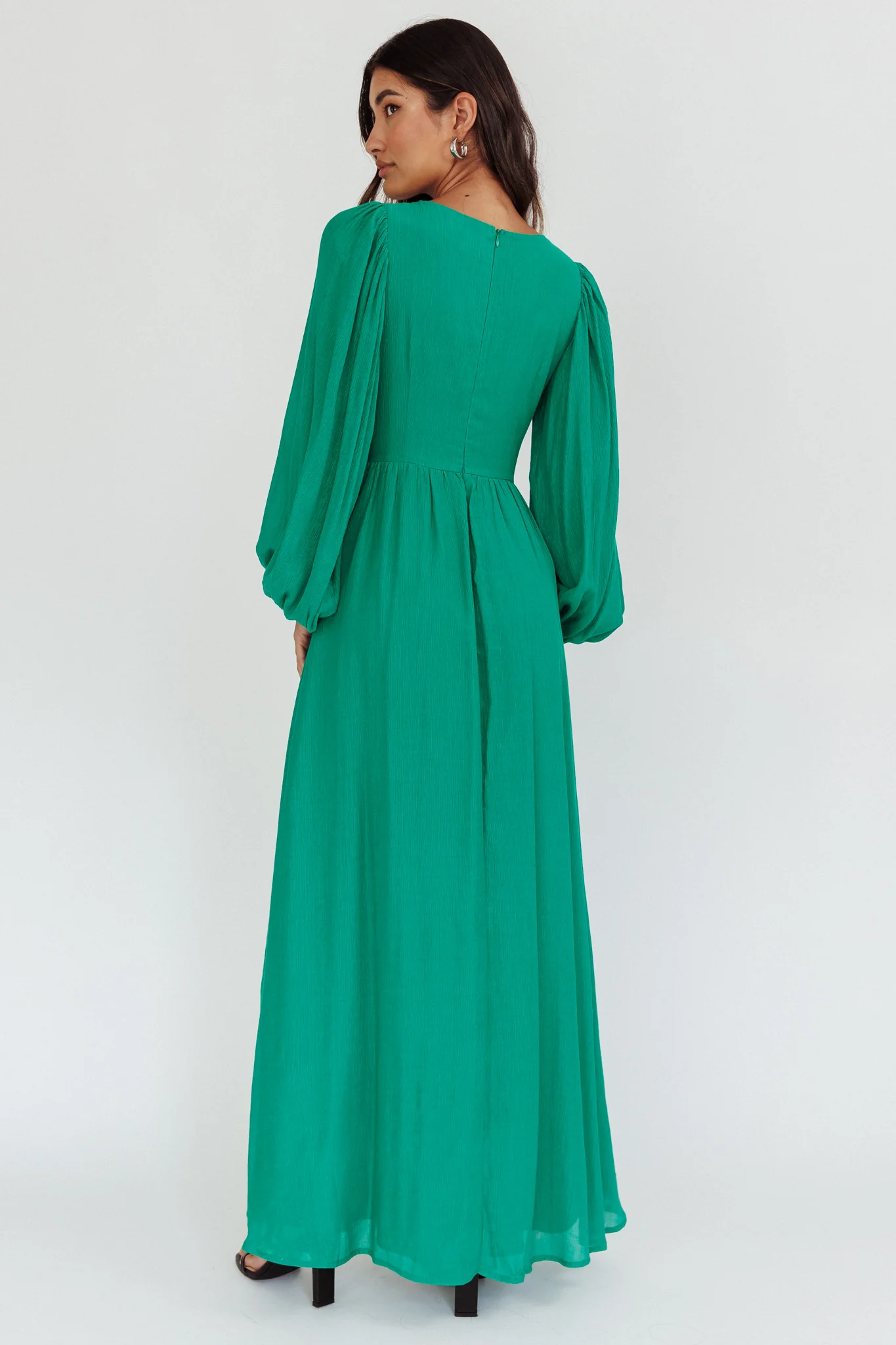 Jessalynn Cut-Out Long Sleeve Maxi Dress Green - Sonourner