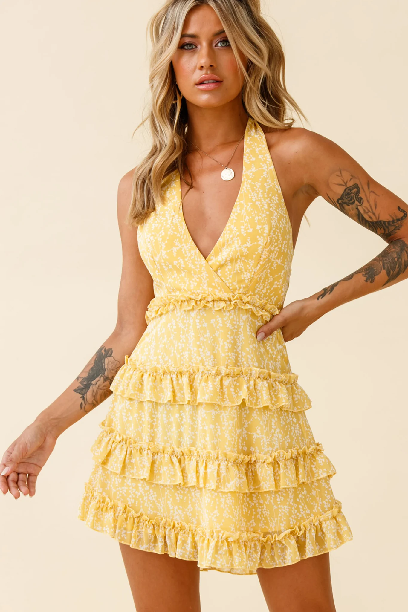Venezuela Ruffle Trim Tie-Back Halterneck Dress Floral Print Yellow/White - Sonourner