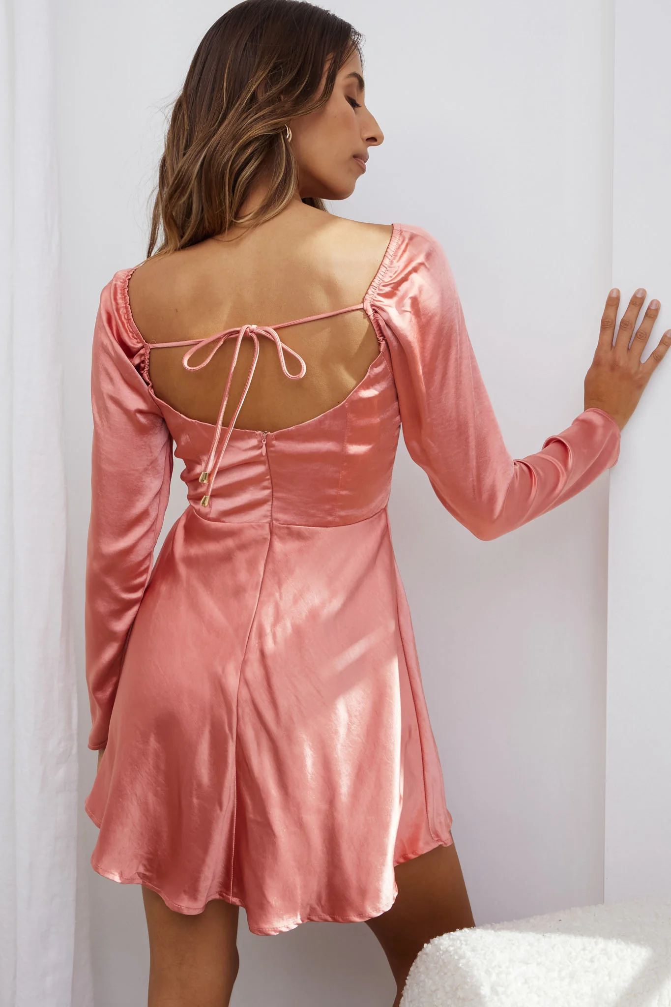 Freja Long Sleeve Cowl Neck Satin Mini Dress Rose - Sonourner