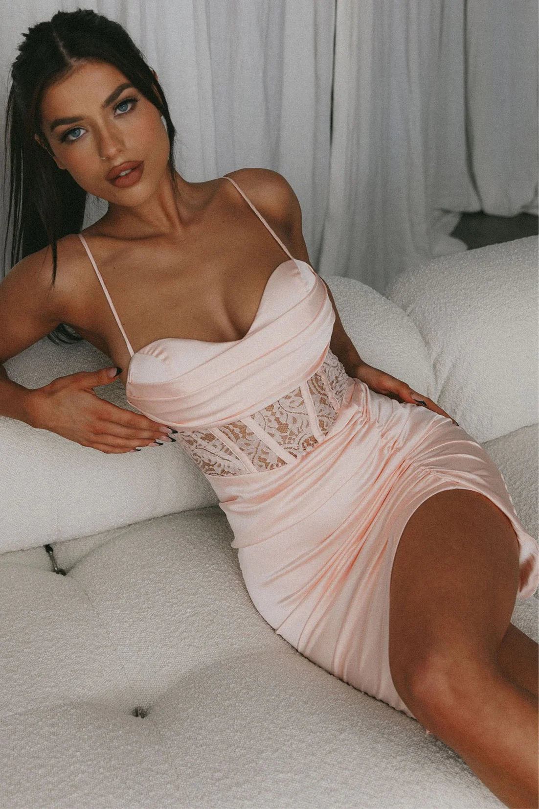 Tuscany Lace Bodice Ruched Dress Blush - Sonourner