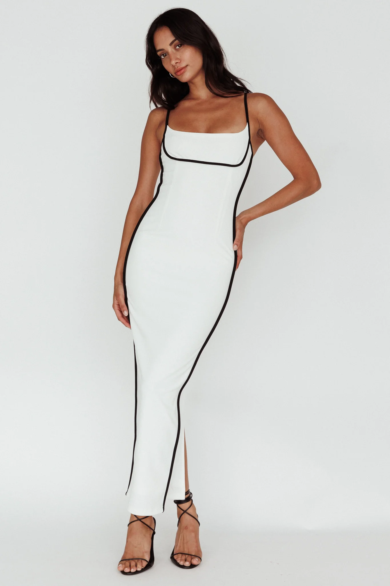 Sunny Coast Piping Trim Maxi Dress White/Black - Sonourner