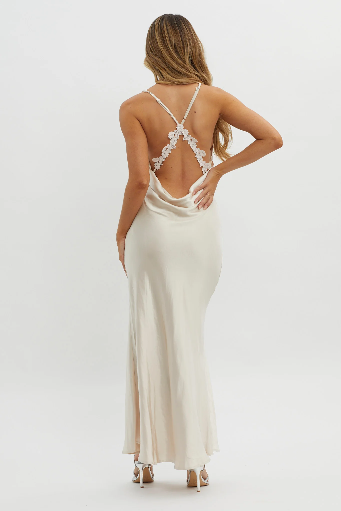 Gwendelynn Floral Back Strap Dress Champagne - Sonourner