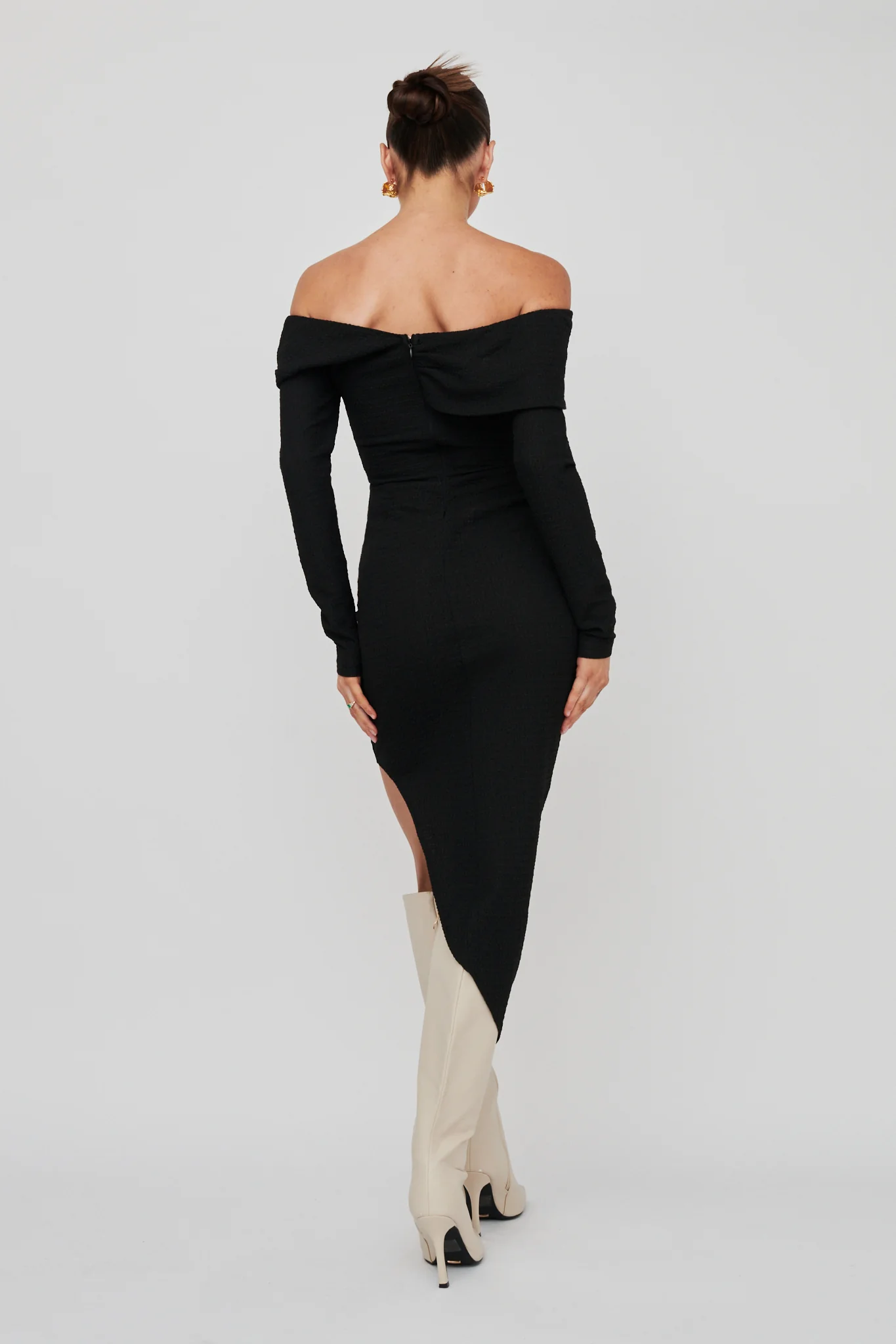 Annalora One-Shoulder Long Sleeve Midi Dress Black - Sonourner