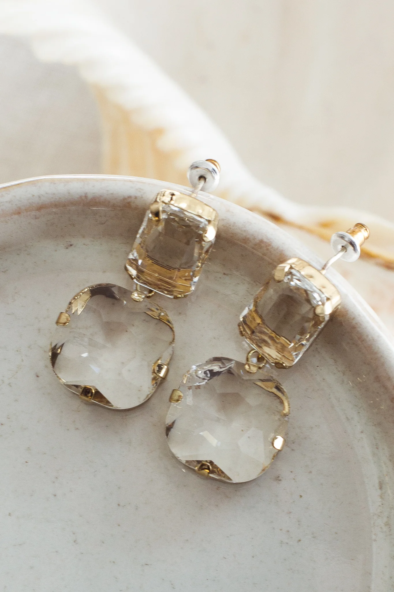 Georgia Crystal Drop Earrings Clear - Sonourner