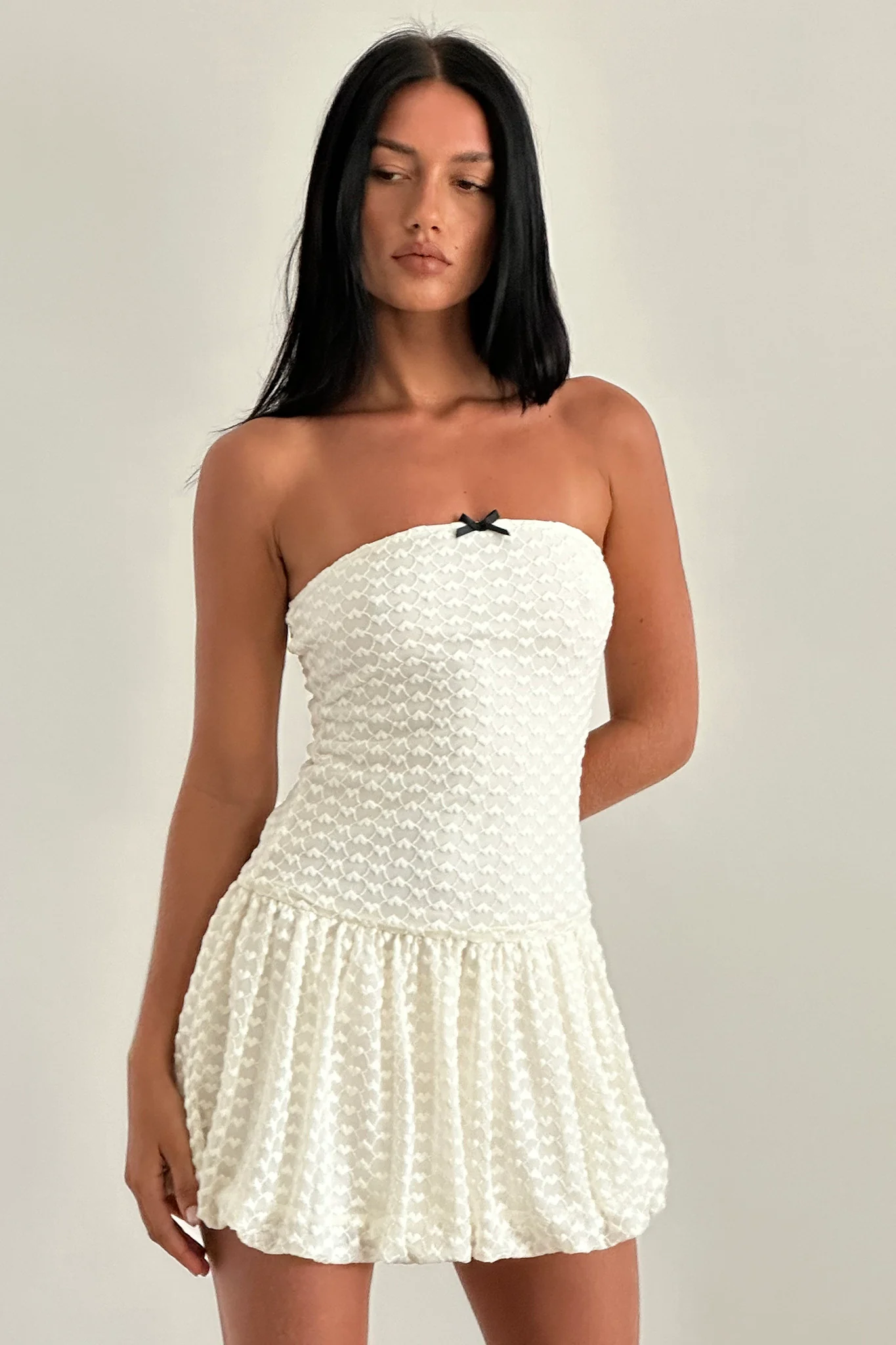 Mistee Bandeau Bubble Hem Mini Dress Lace Ivory - Sonourner