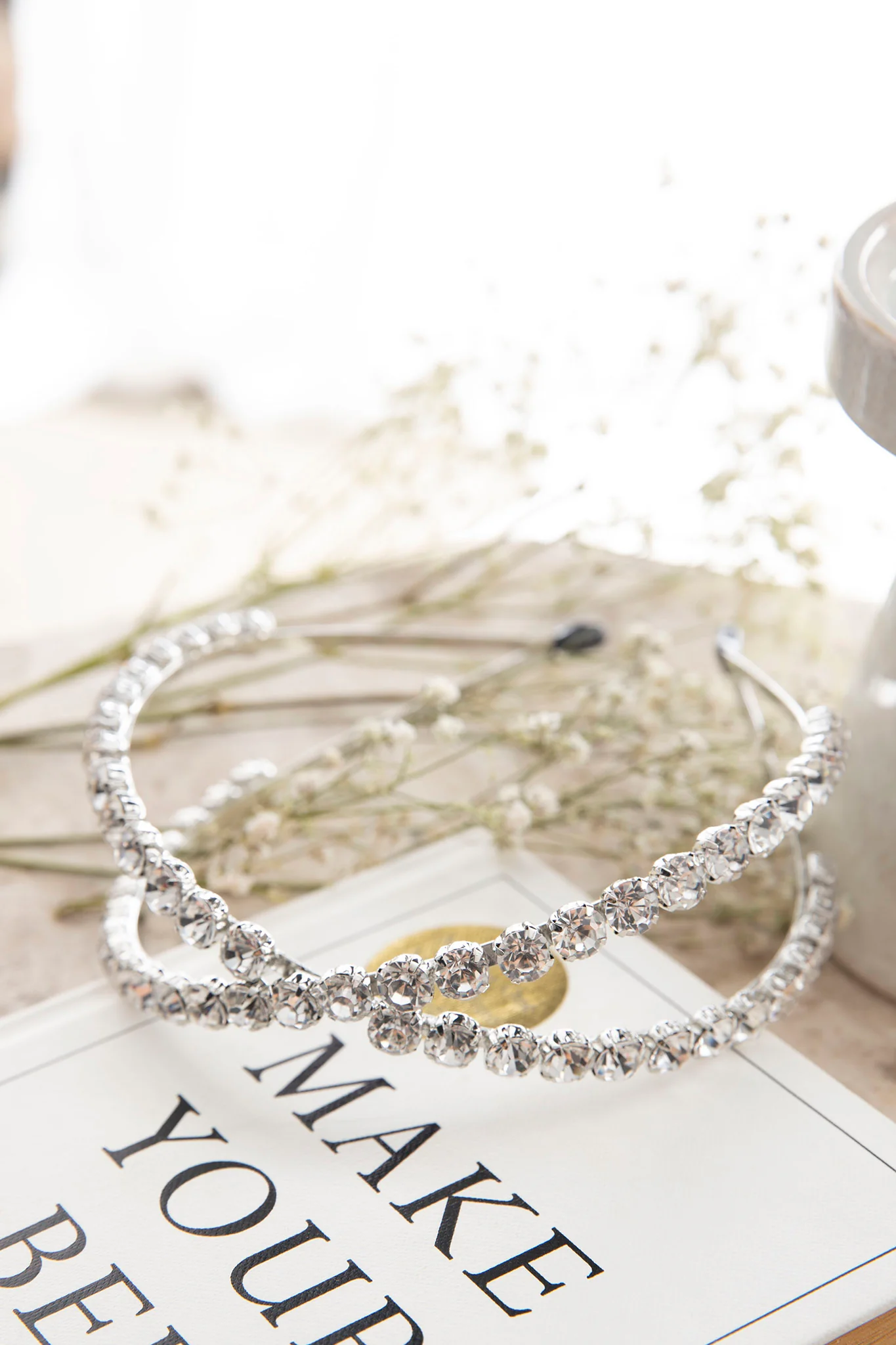 Silver Screen Rhinestone Headband Silver - Sonourner