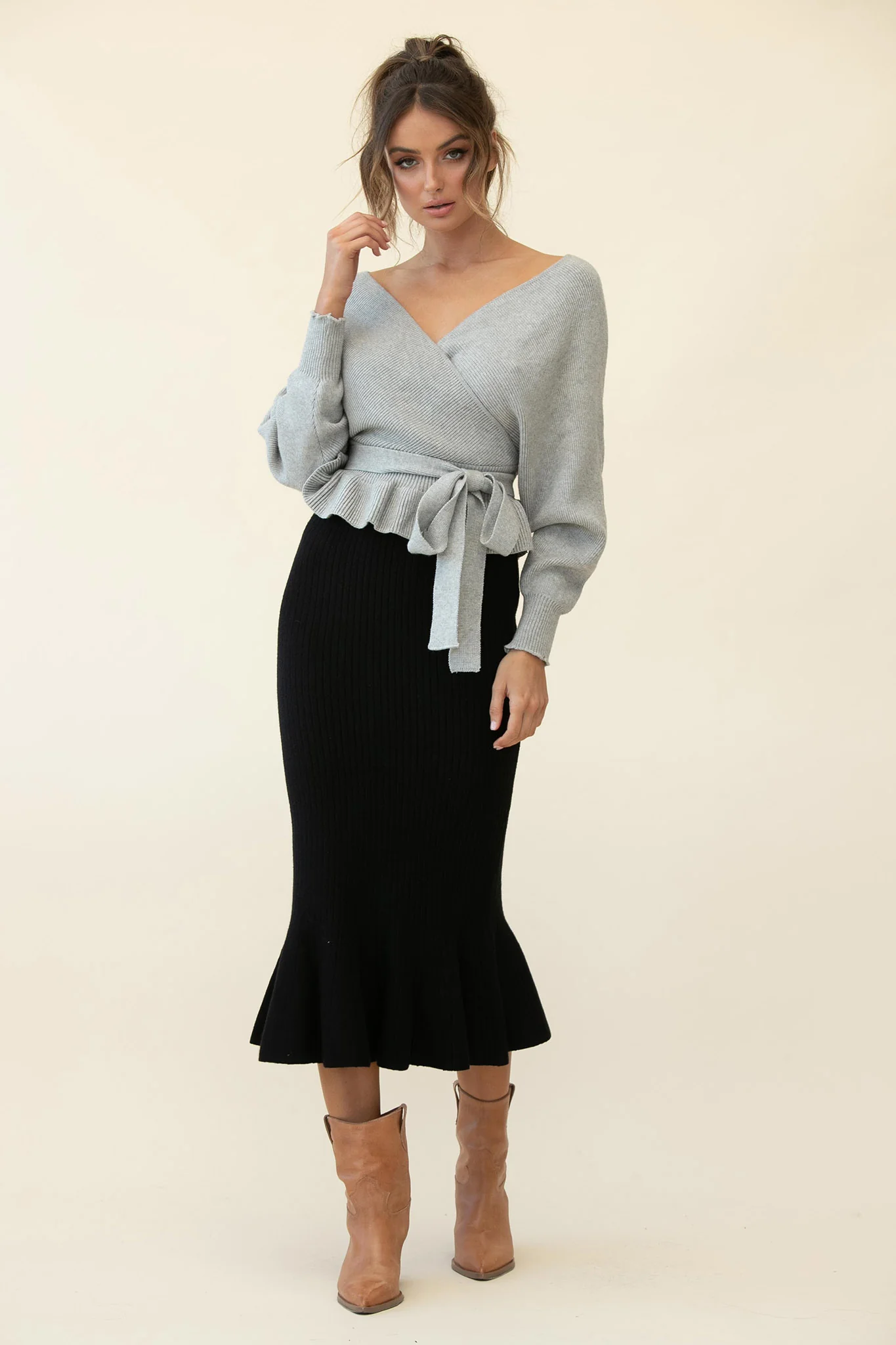 Shalon Ribbed Knit Fluted Hem Midi Skirt Antique Black - Sonourner
