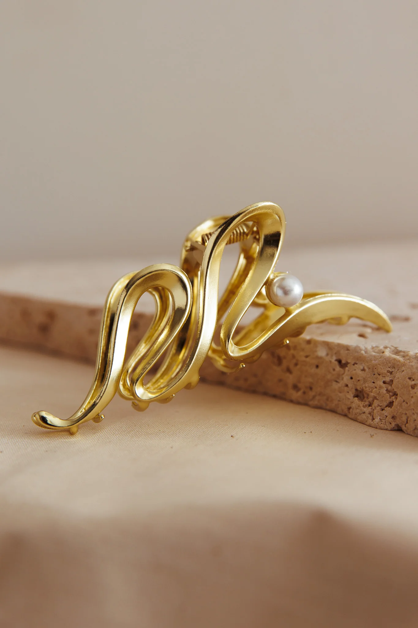 Senora Pearl Accent Hairclip Gold - Sonourner