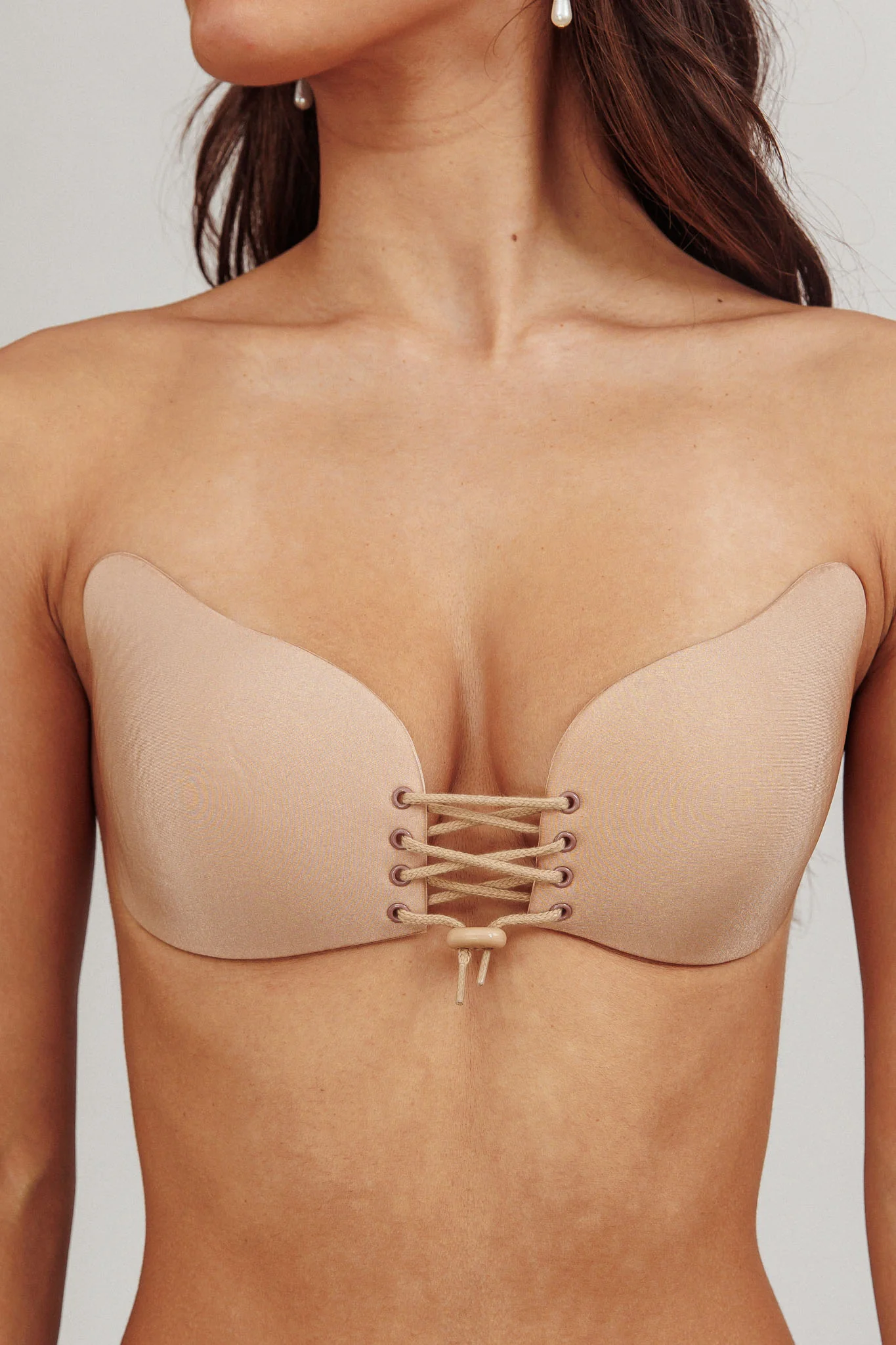 Vito Backless Lace-up Adhesive Bra Nude - Sonourner