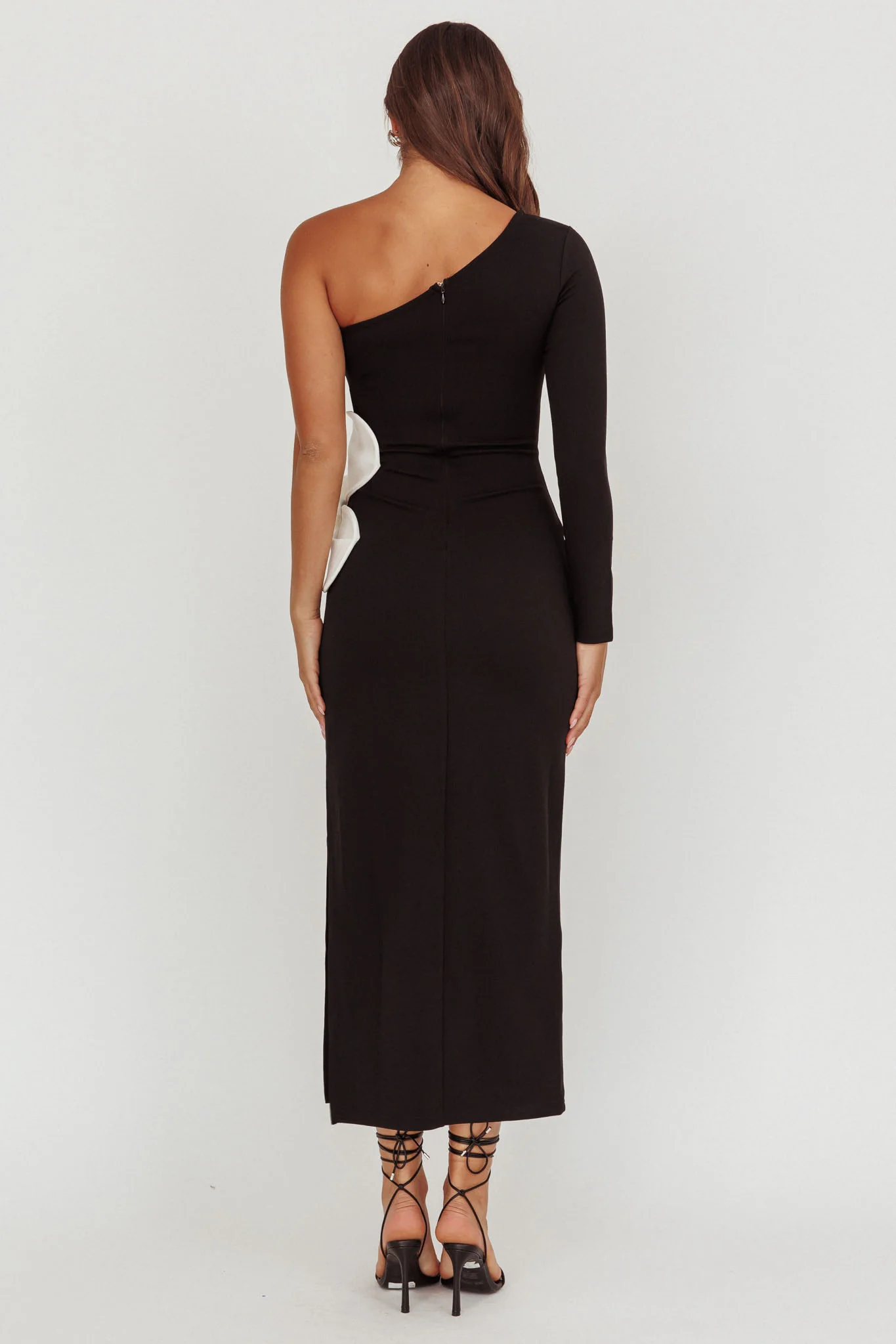 No Competition One-Shoulder Oversized Flower Maxi Dress Black - Sonourner