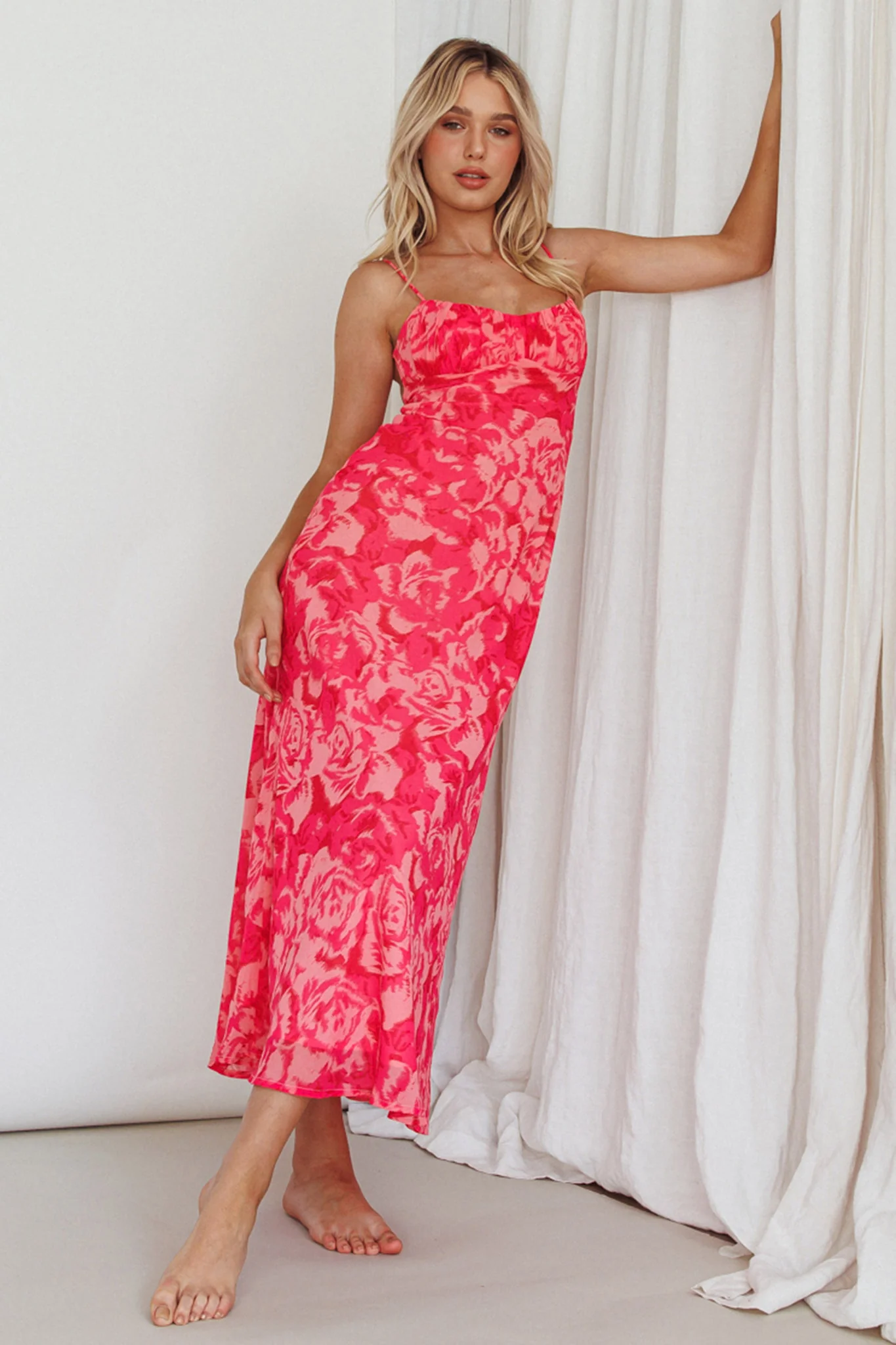 Nerida Twist Back Maxi Dress Swirl Pink - Sonourner
