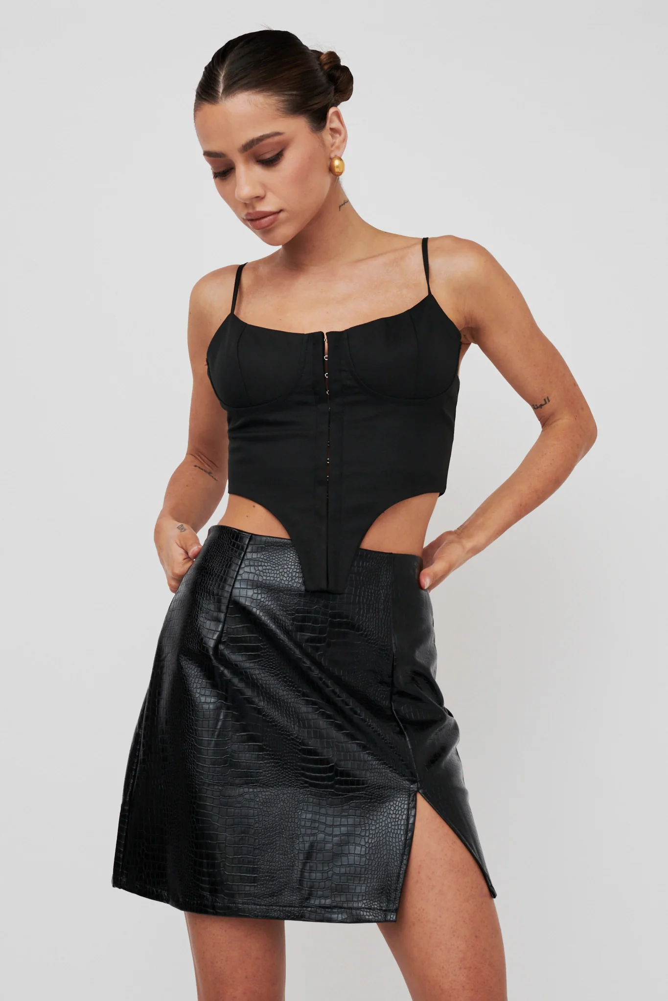Darwin Embossed Mini Skirt Black - Sonourner