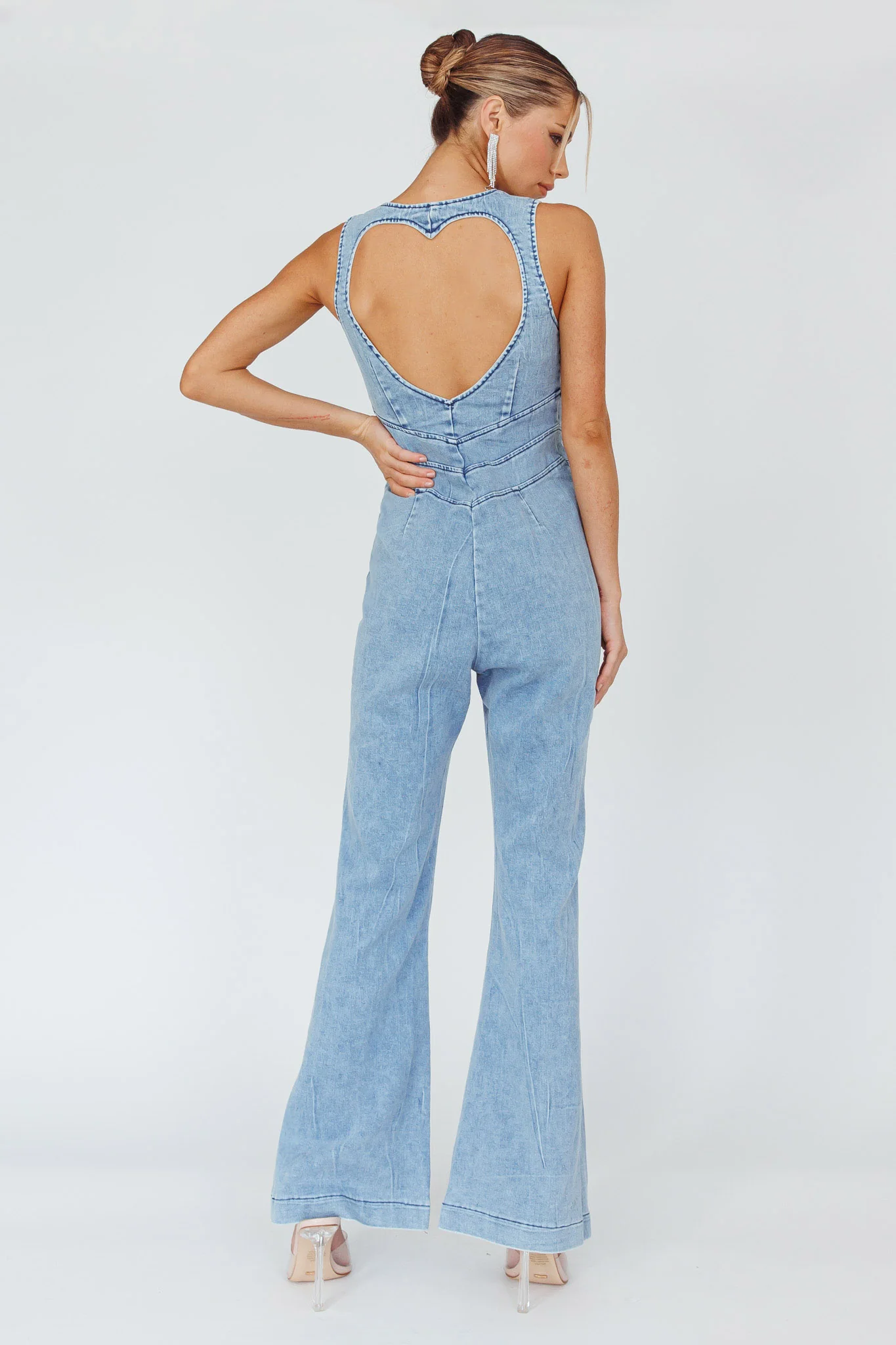 Teigan Heart Back Sleeveless Jumpsuit Light Denim - Sonourner