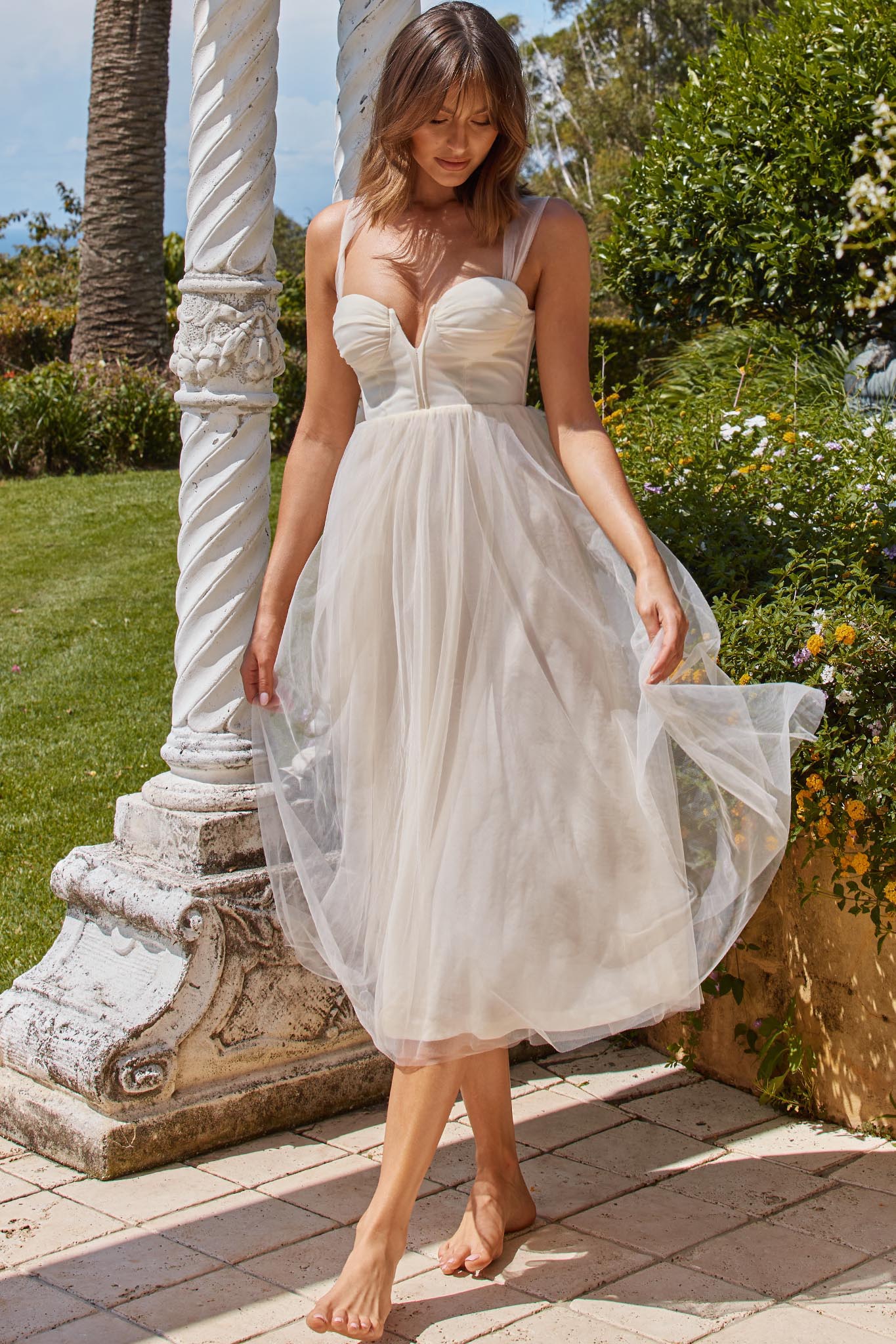 Surreal Lace-Up Back Tulle Midi Dress Butter - Sonourner