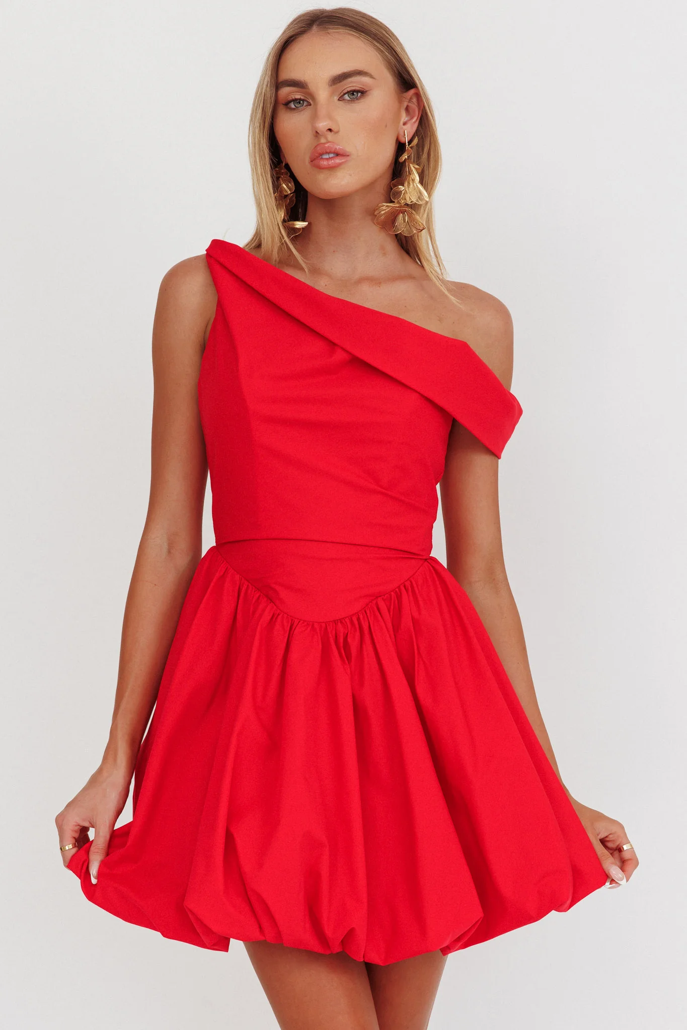 Celinda Asymmetric Neckline Balloon Mini Dress Red - Sonourner