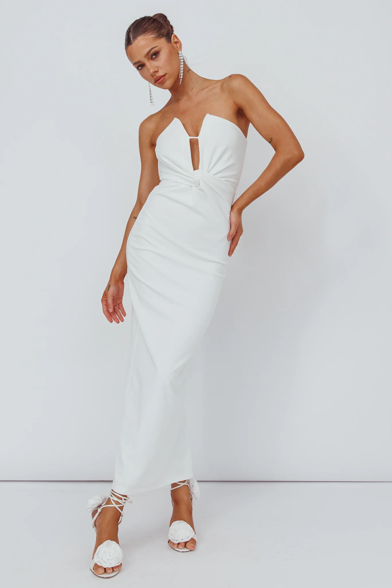 Deonne Twist Waist Midi Dress White - Sonourner