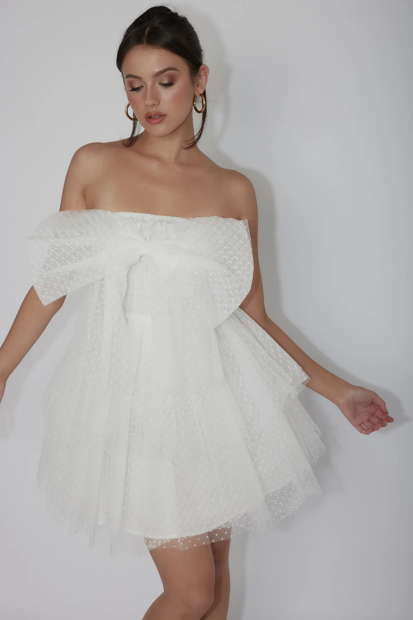 Deana Bow Bust Strapless Mini Dress Spotty White - Sonourner