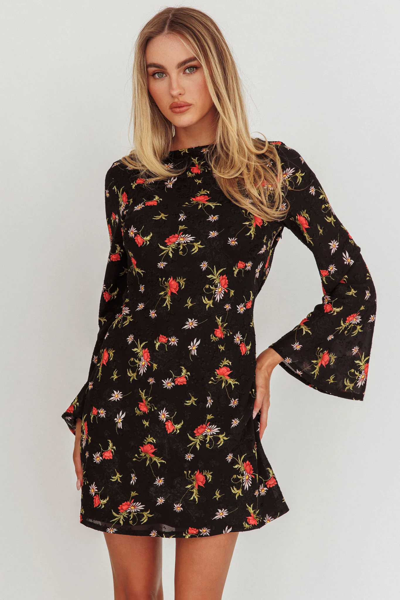 Thriller Long Sleeve Backless Mini Dress Floral Black - Sonourner