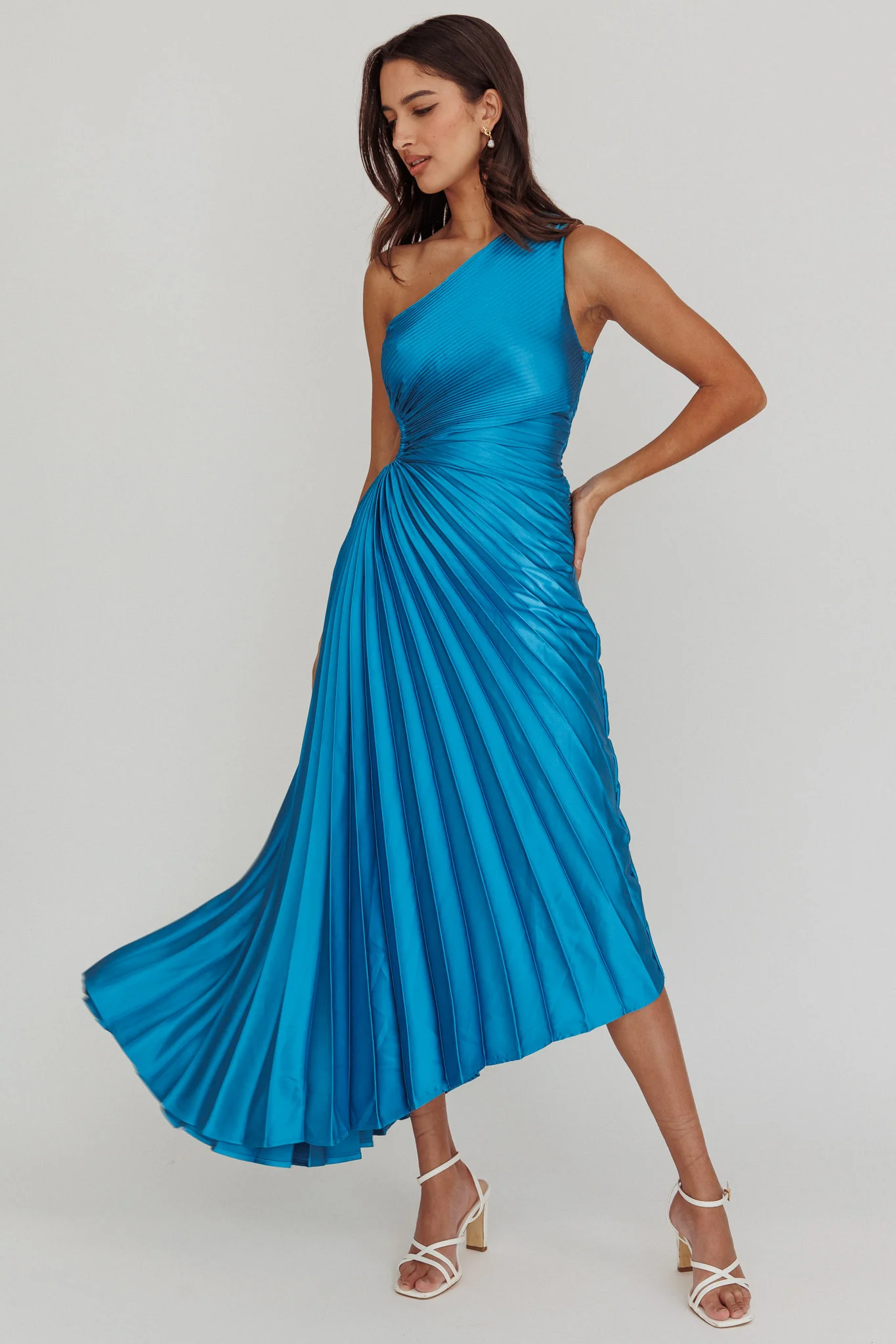 Brooklynn One-Shoulder Accordion Pleat Satin Midi Dress Teal - Sonourner