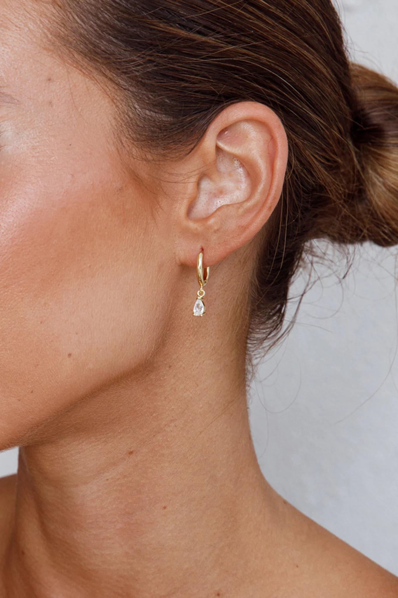 Teary Drop Diamante Hoop Earrings Gold - Sonourner